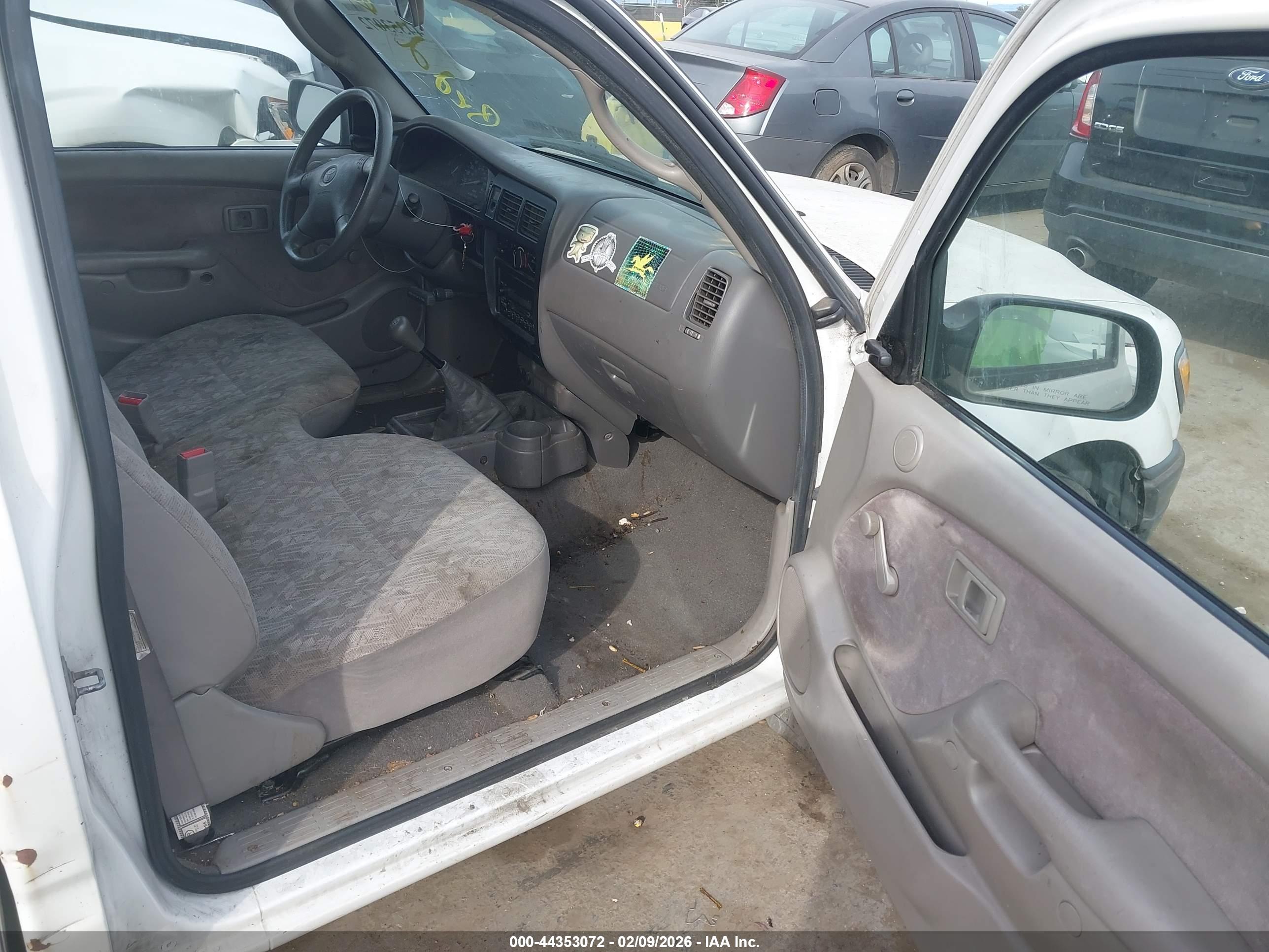 TOYOTA TACOMA image 5