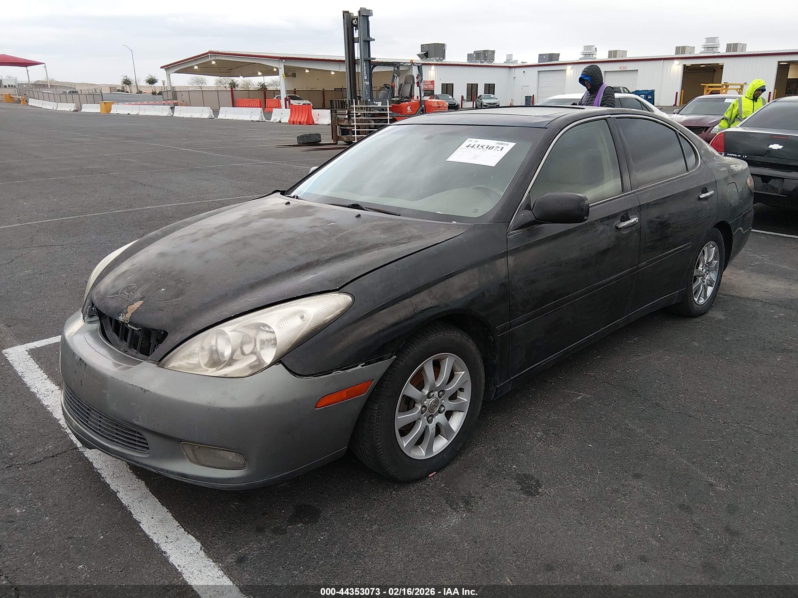 LEXUS ES image 2