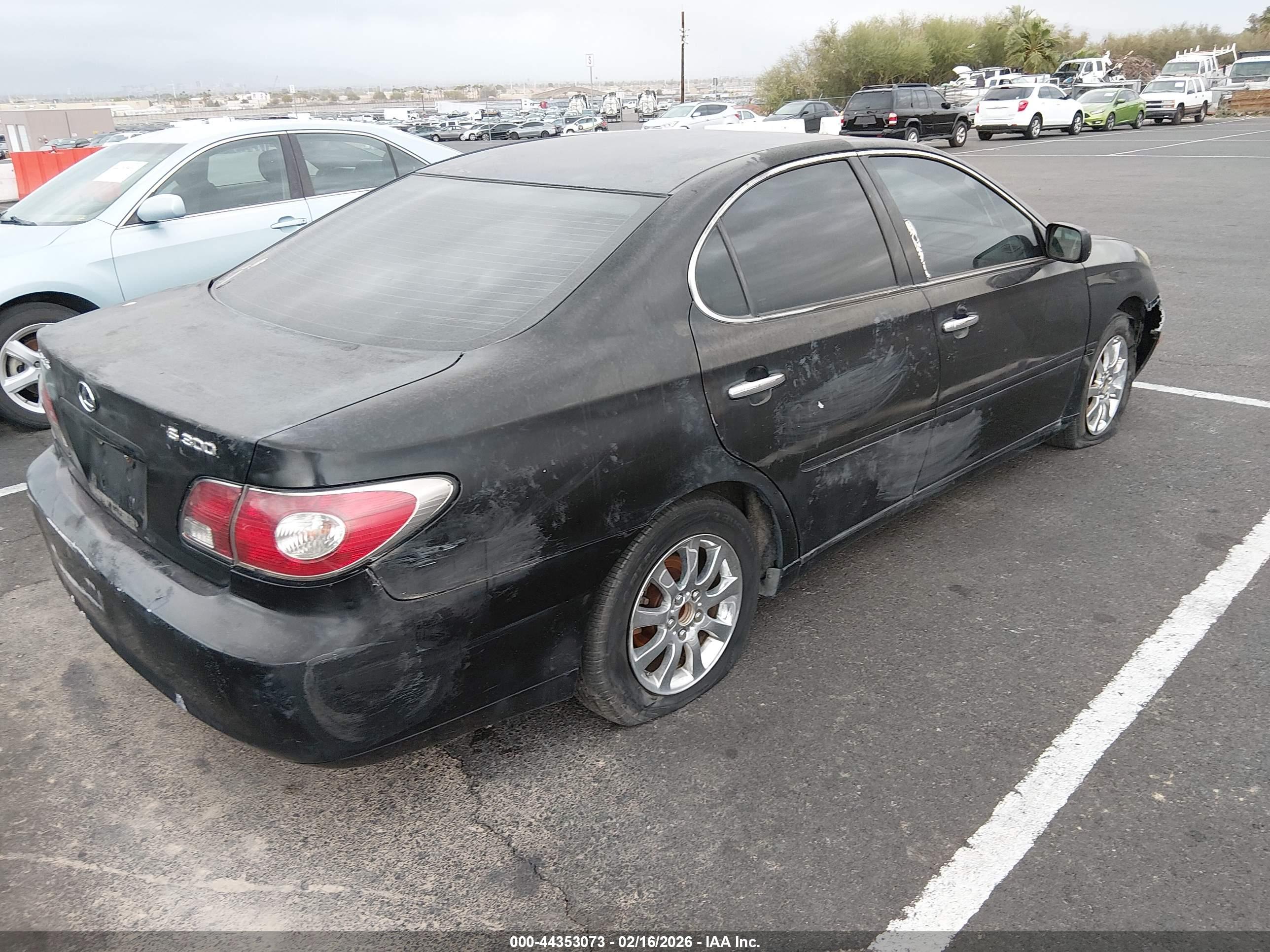 LEXUS ES image 4