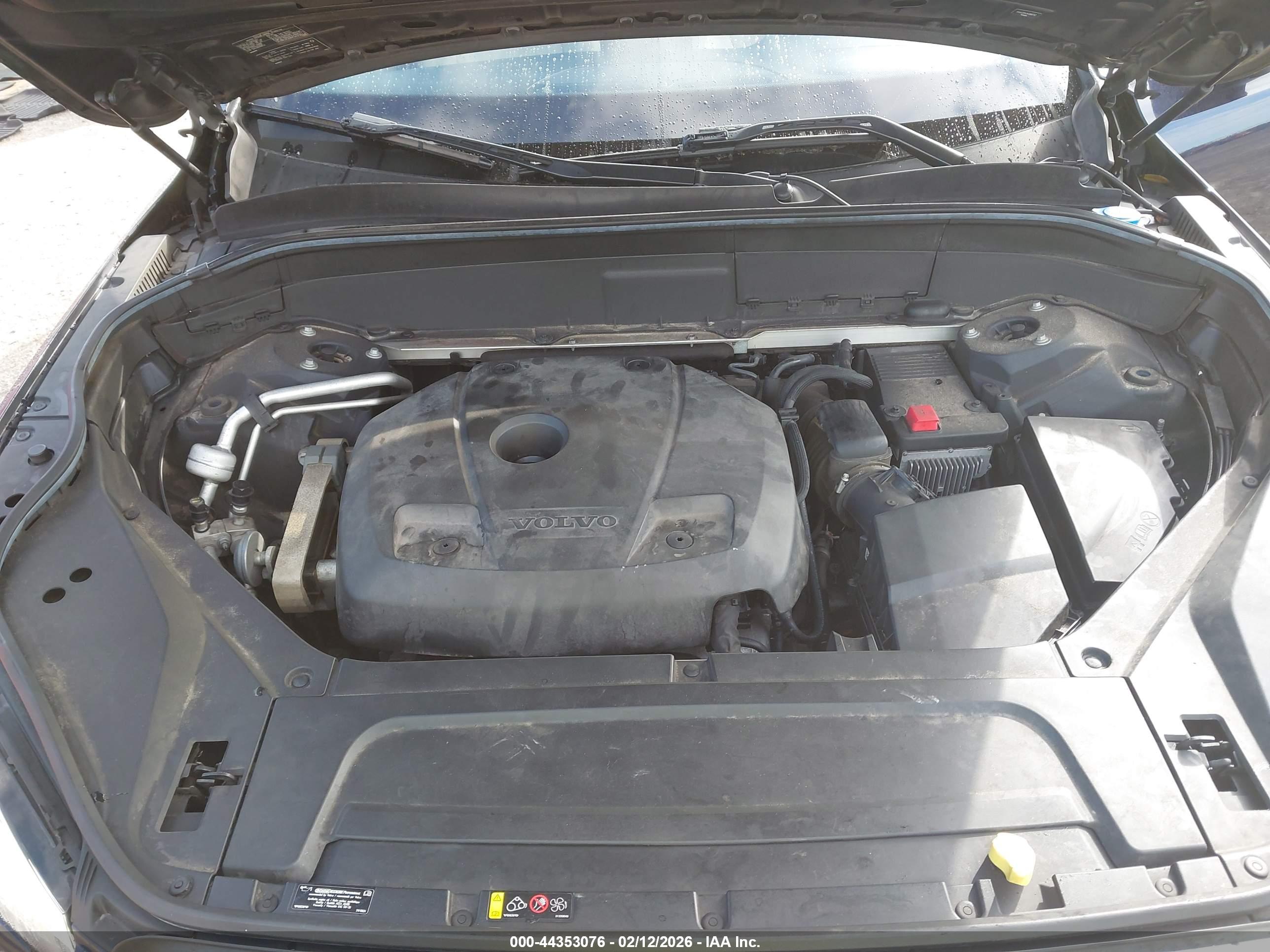 VOLVO XC90 image 10