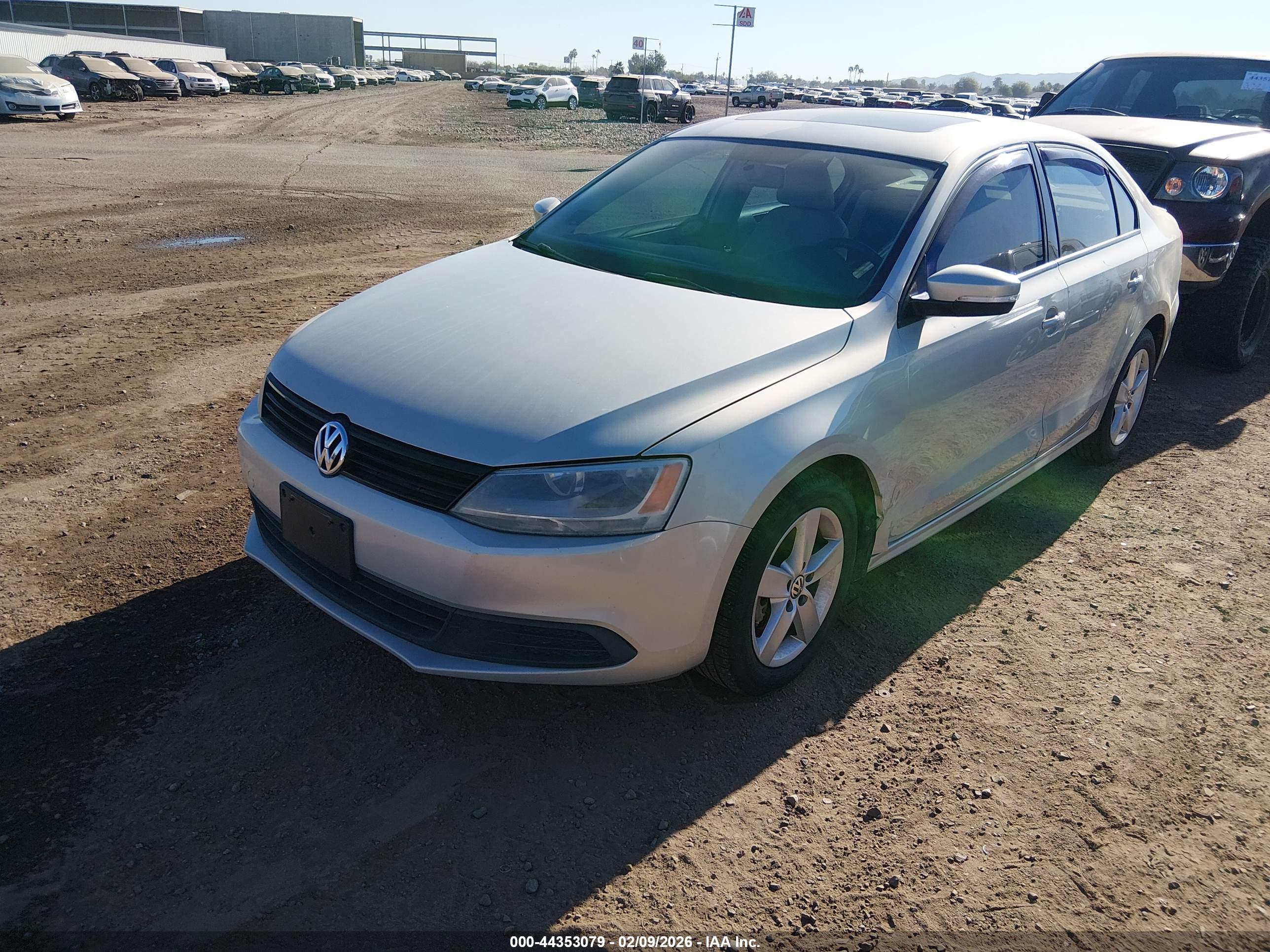 VOLKSWAGEN JETTA image 2