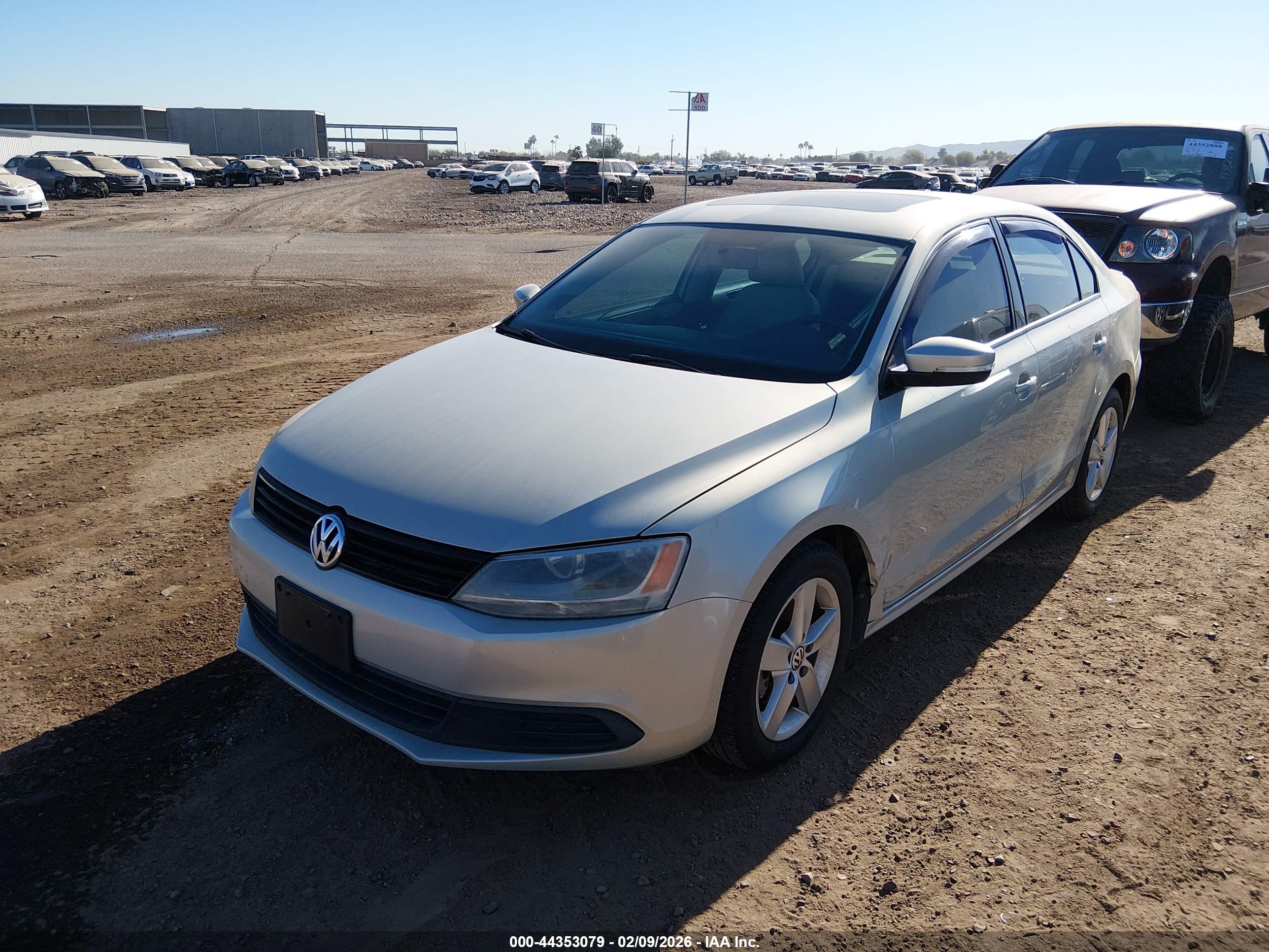 VOLKSWAGEN JETTA image 6