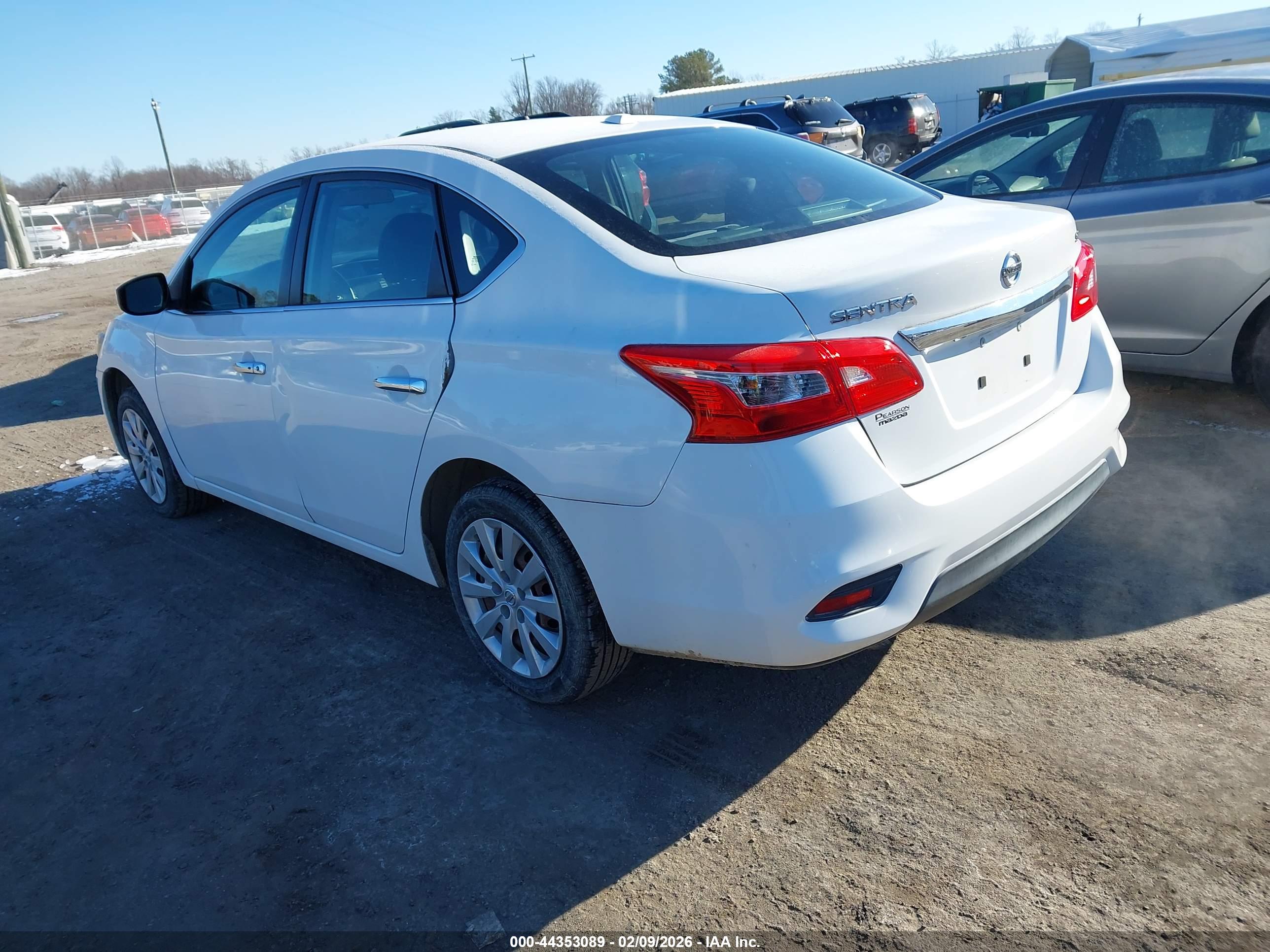 NISSAN SENTRA image 3