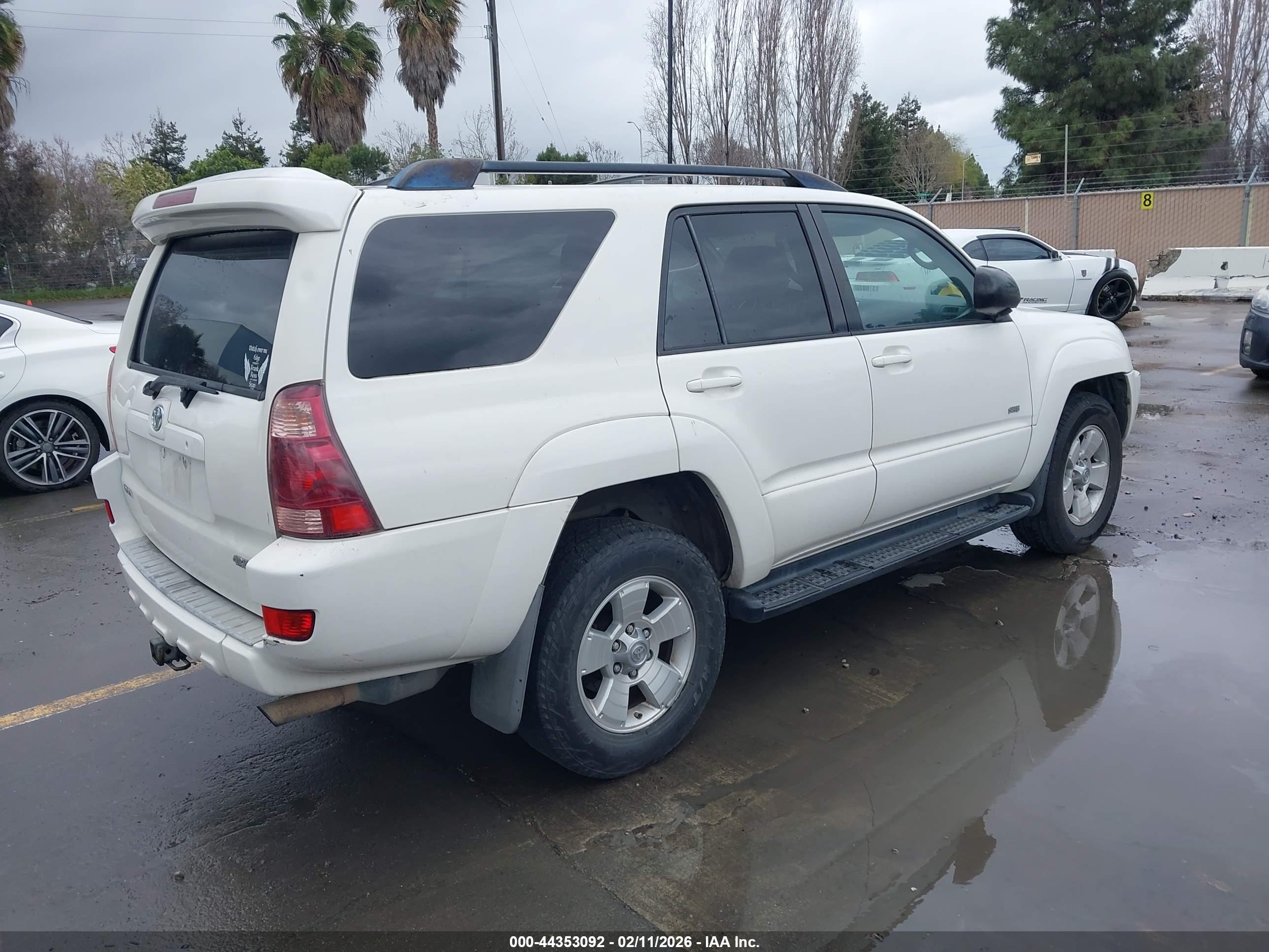 TOYOTA 4RUNNER image 4