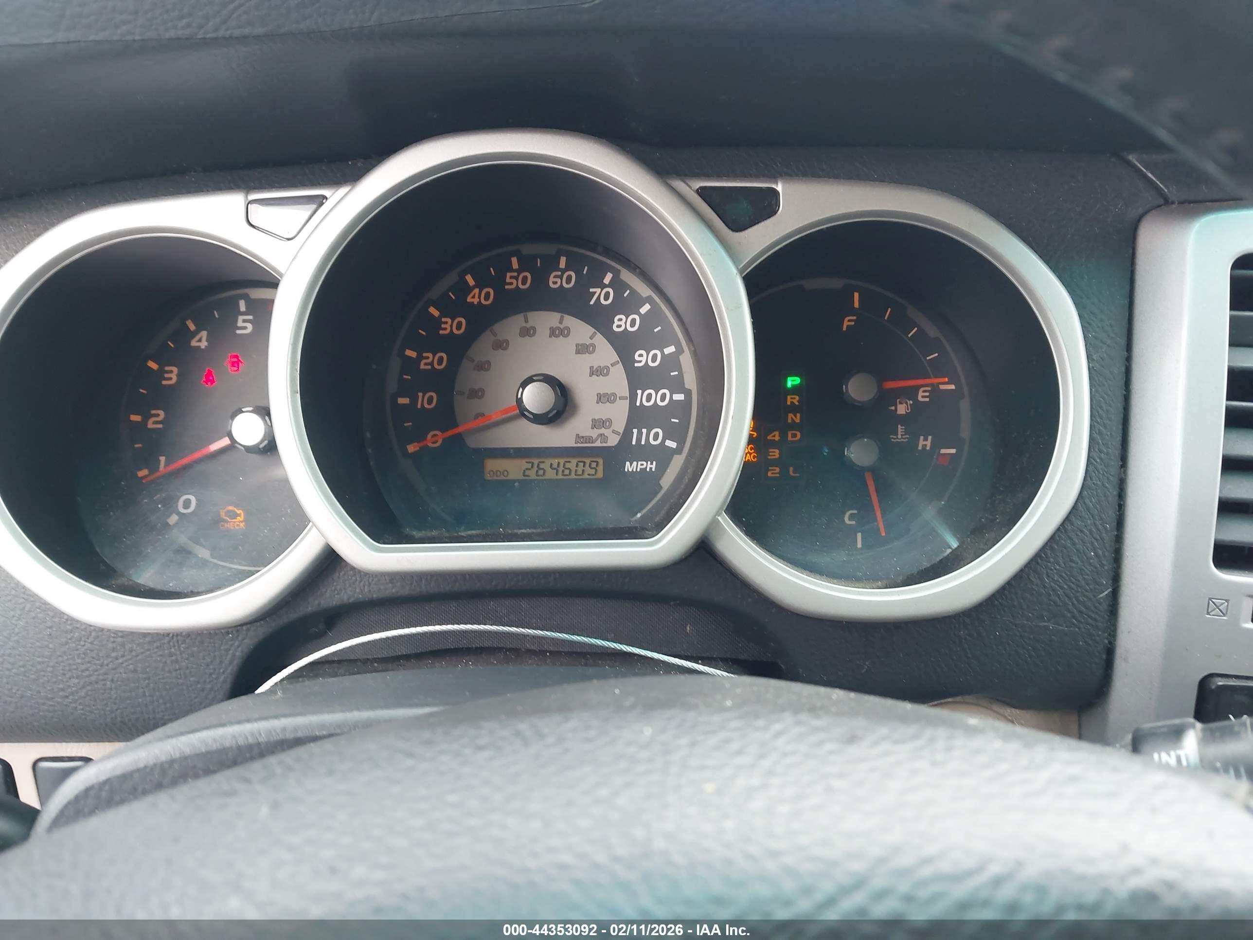 TOYOTA 4RUNNER image 7