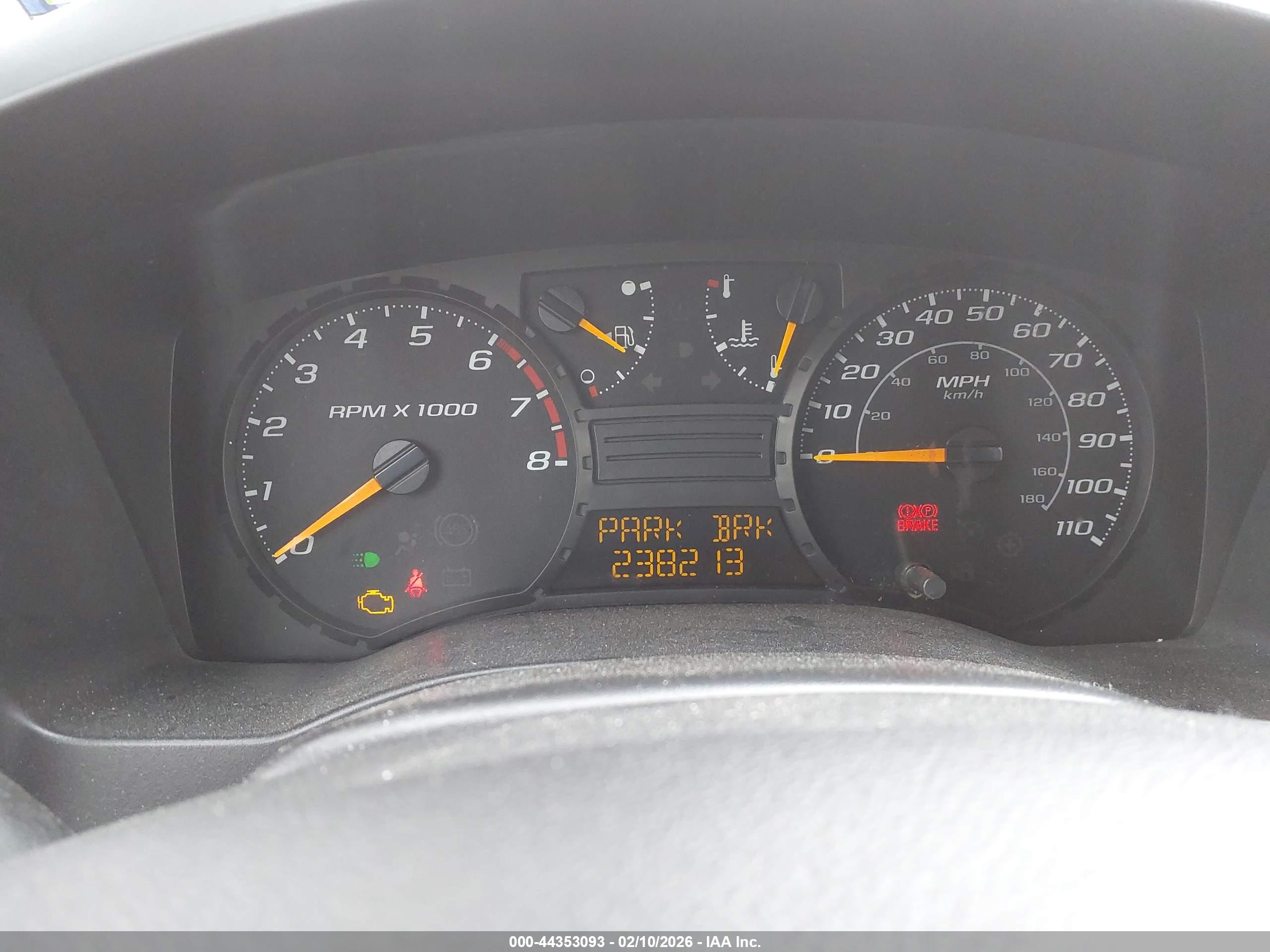 CHEVROLET COLORADO image 7