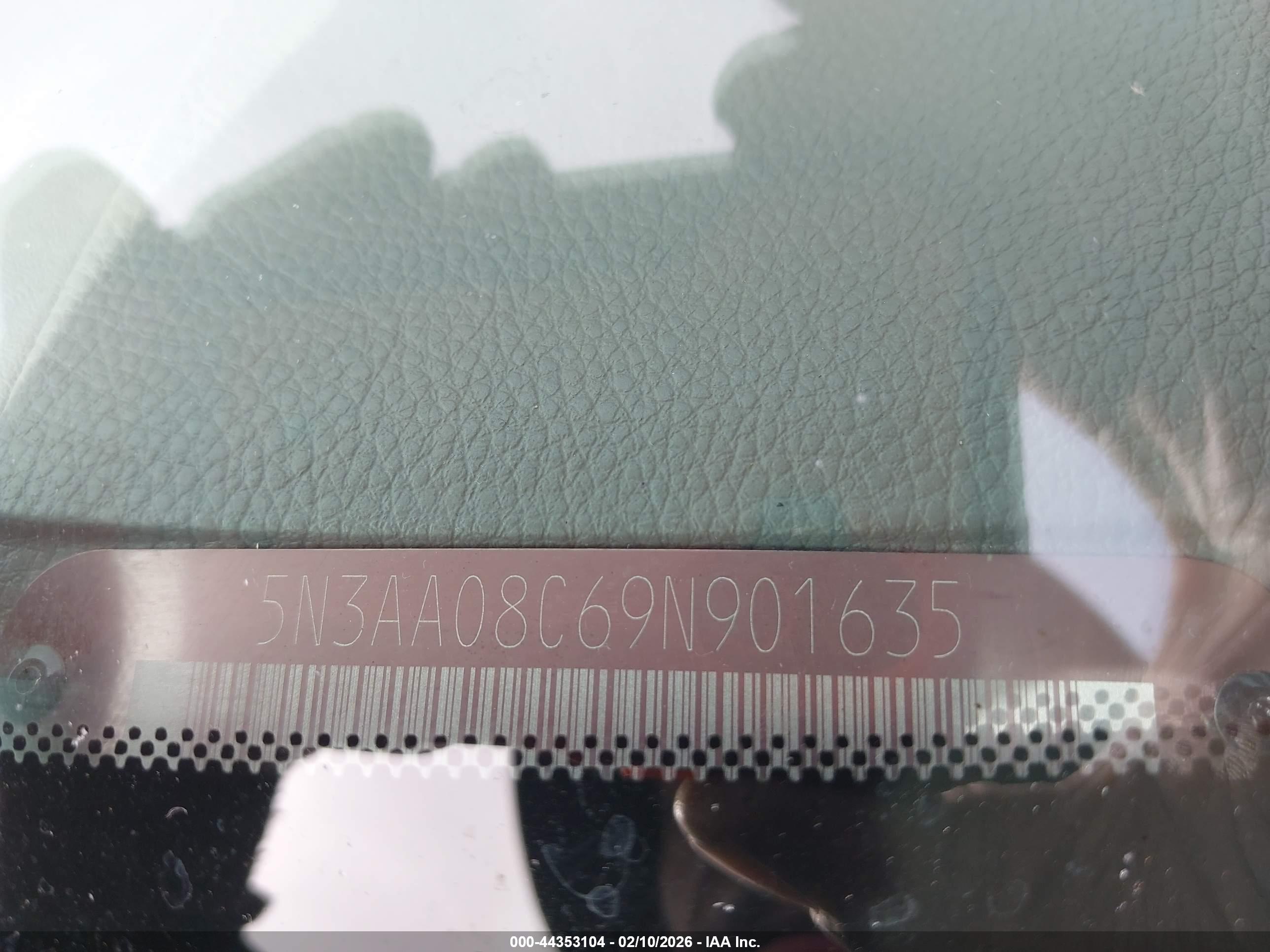 INFINITI QX56 image 9