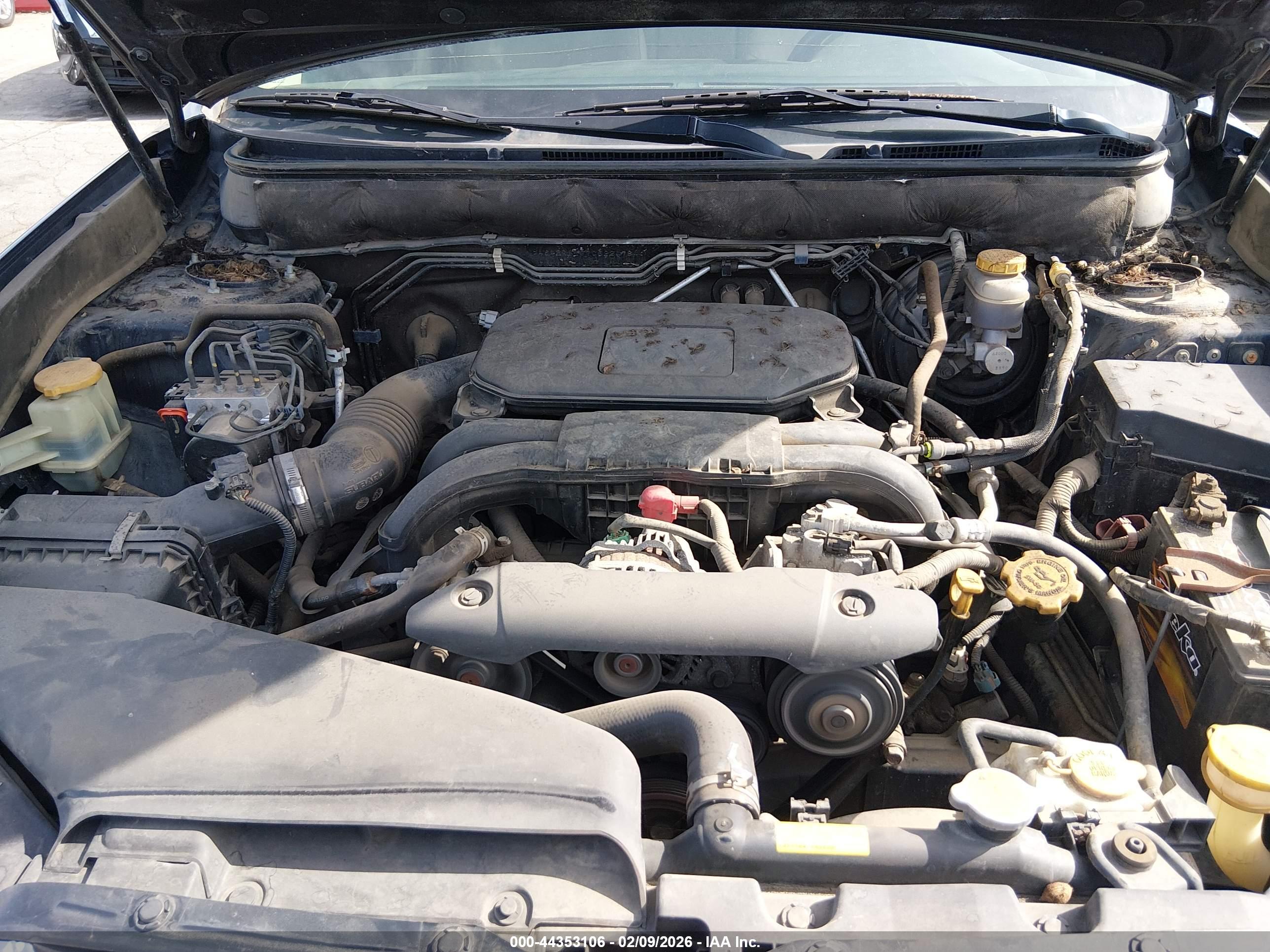 SUBARU OUTBACK image 10