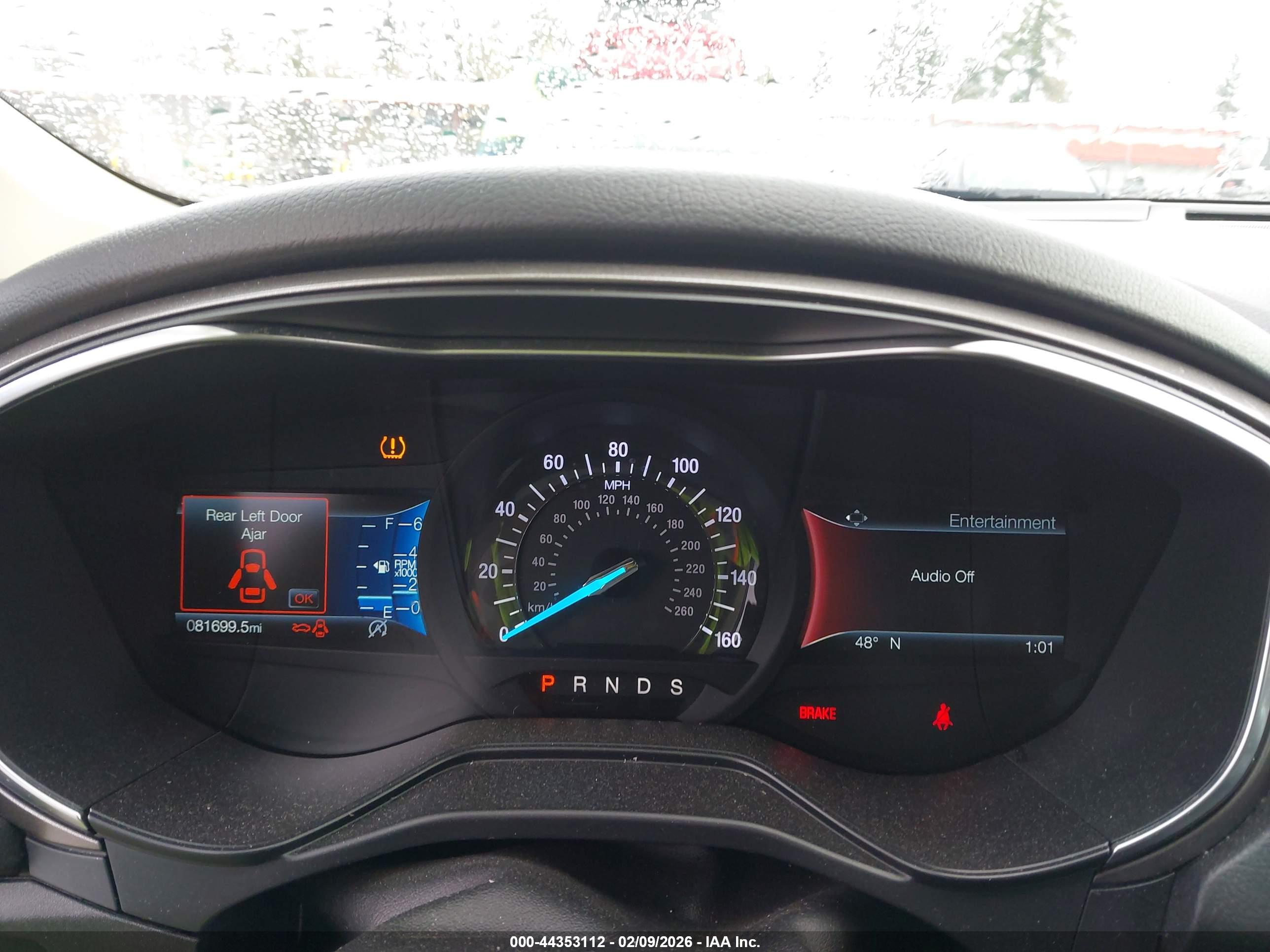 FORD FUSION image 7
