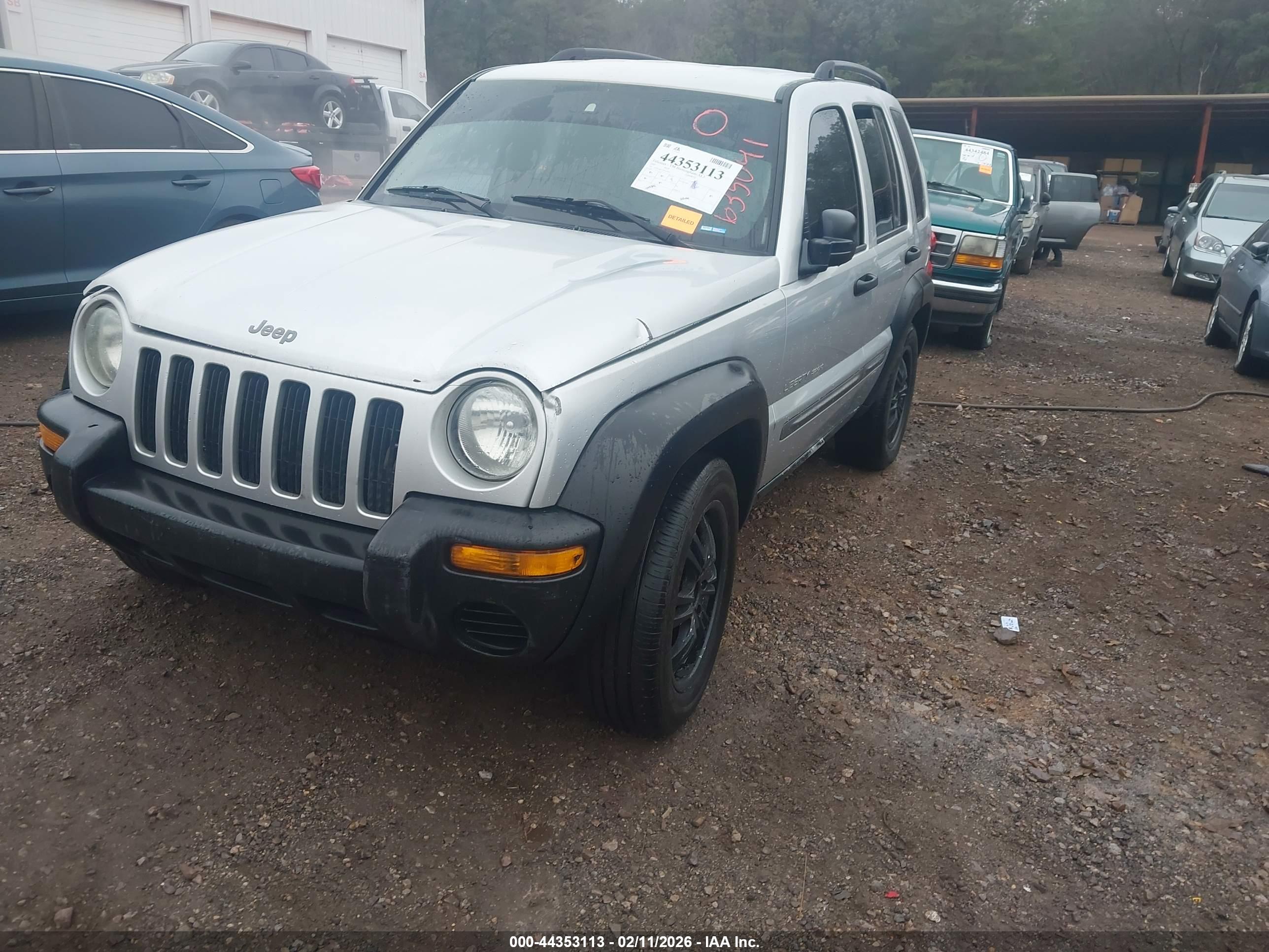 JEEP LIBERTY image 2