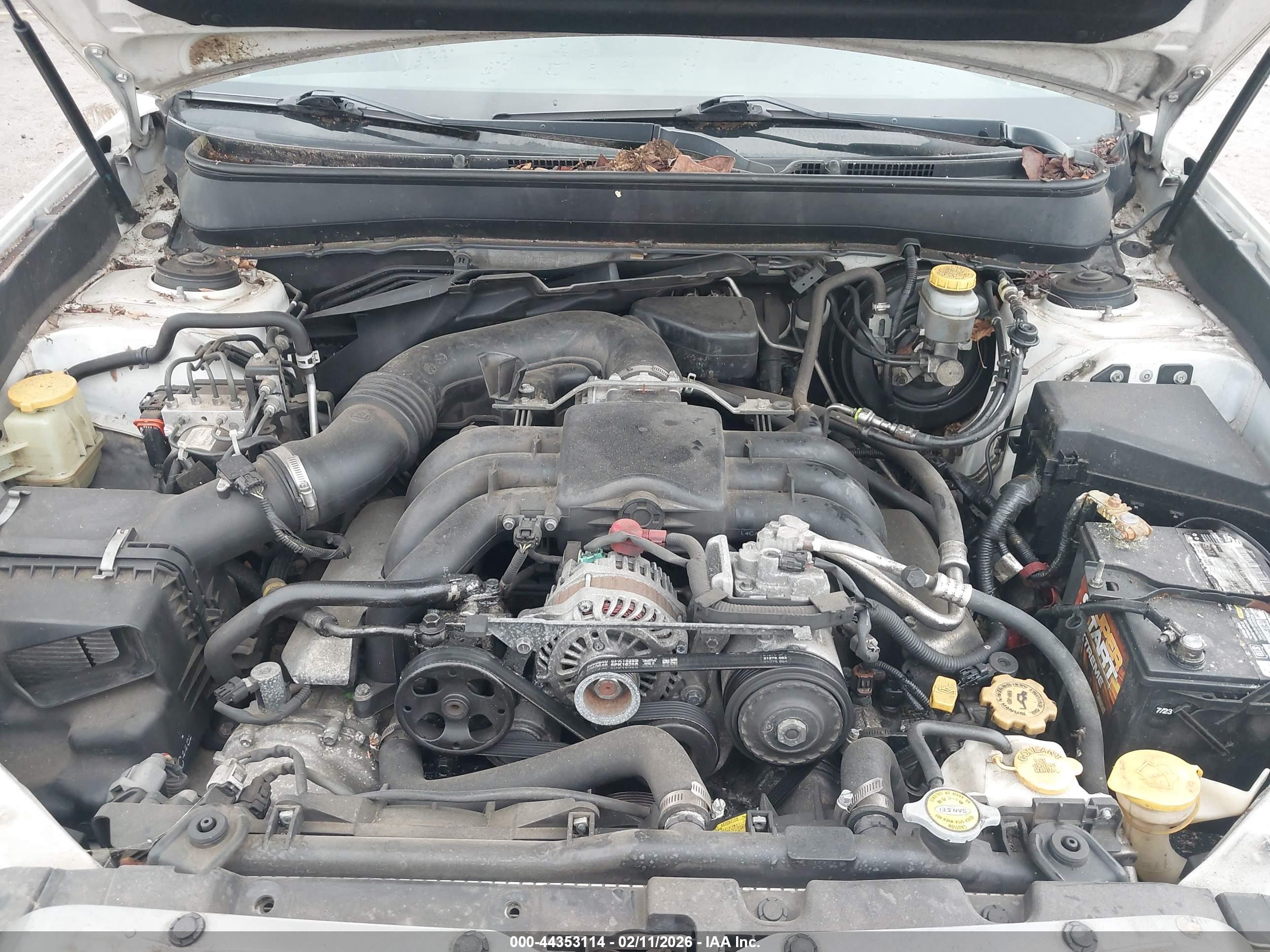 SUBARU OUTBACK image 10