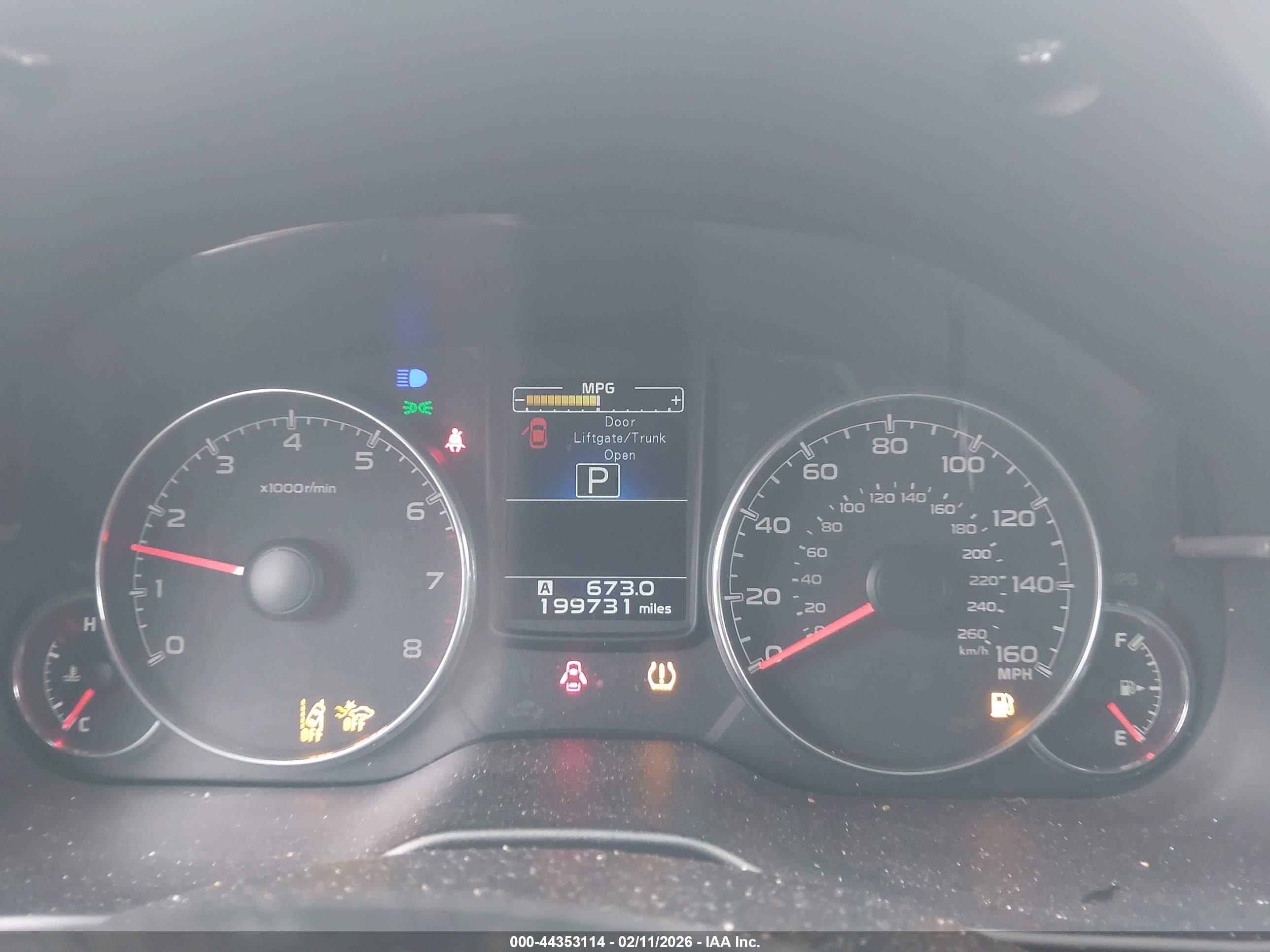 SUBARU OUTBACK image 7