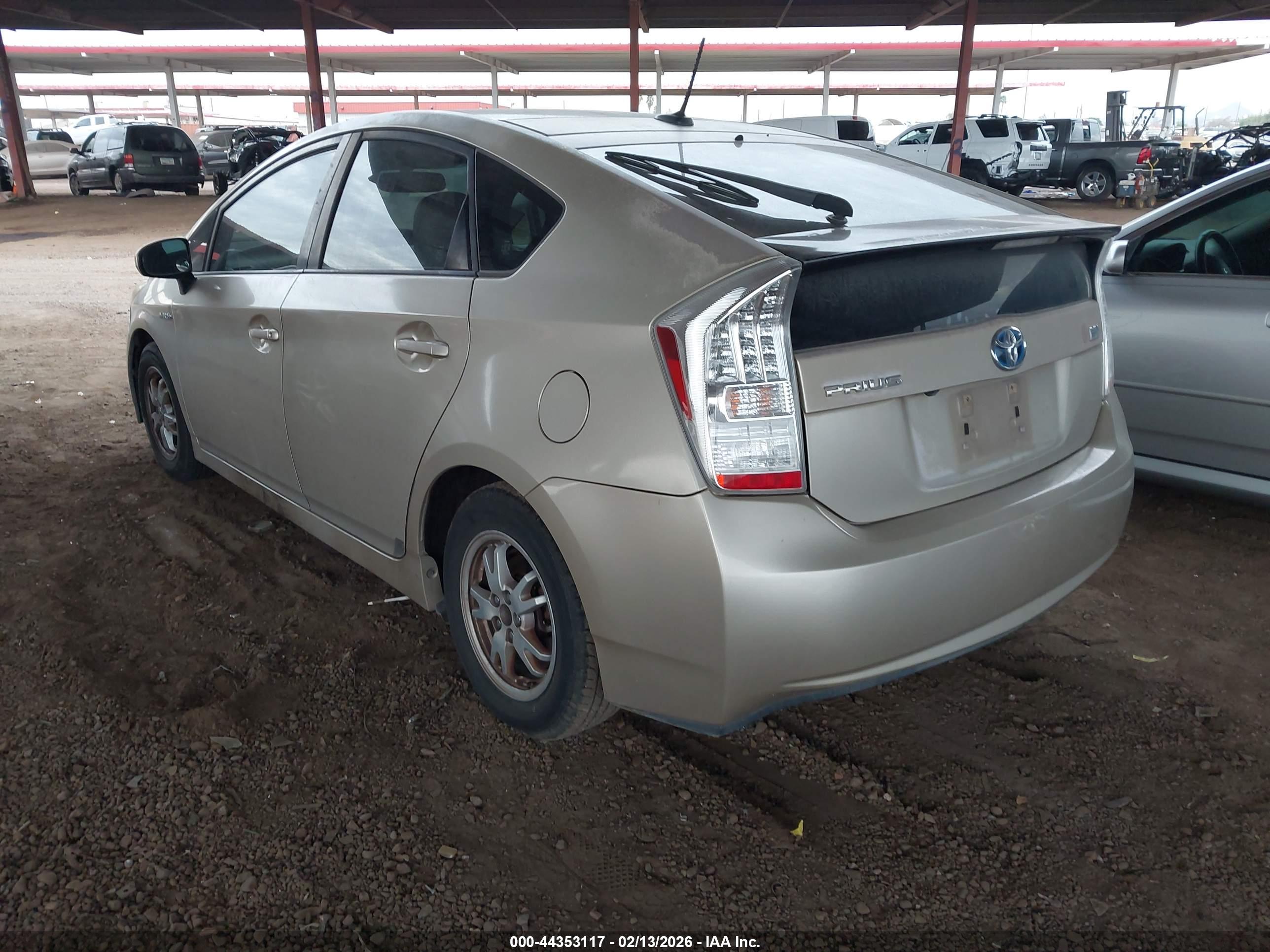 TOYOTA PRIUS image 3