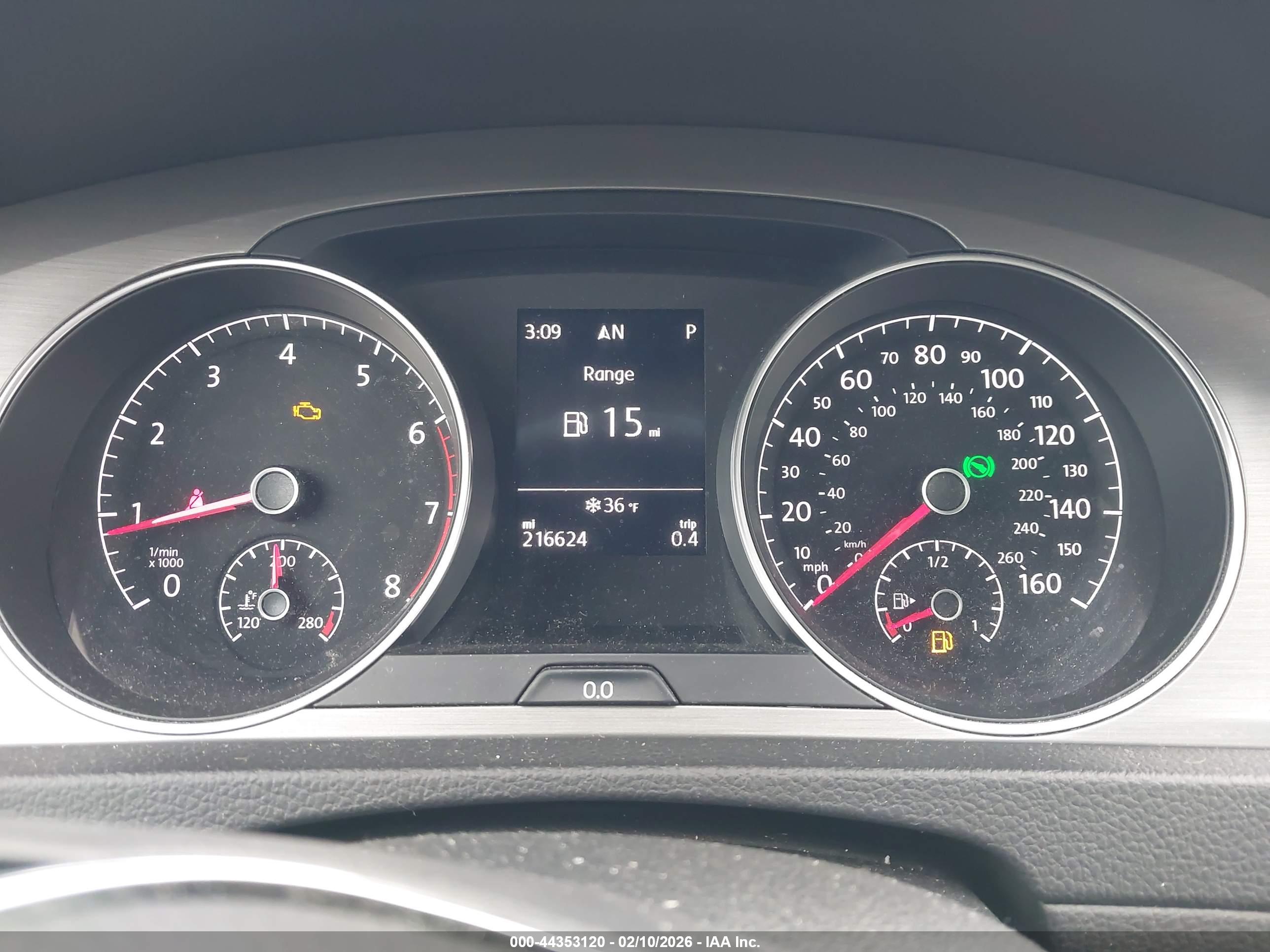 VOLKSWAGEN GOLF image 7