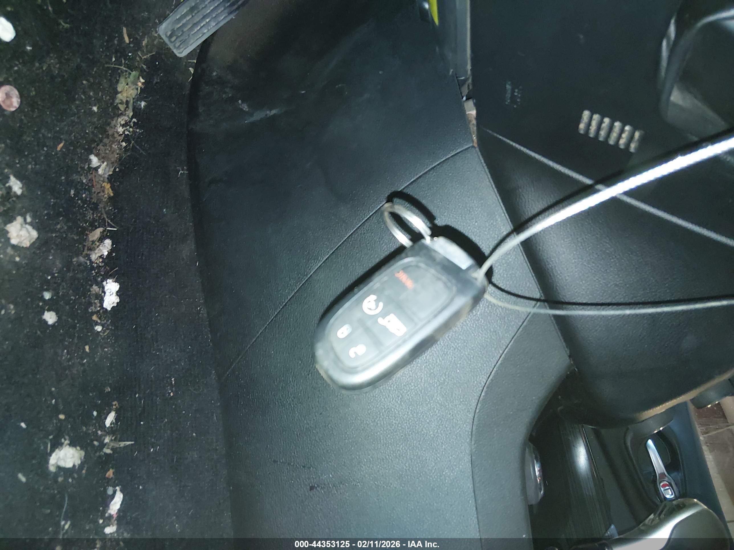 JEEP CHEROKEE image 11