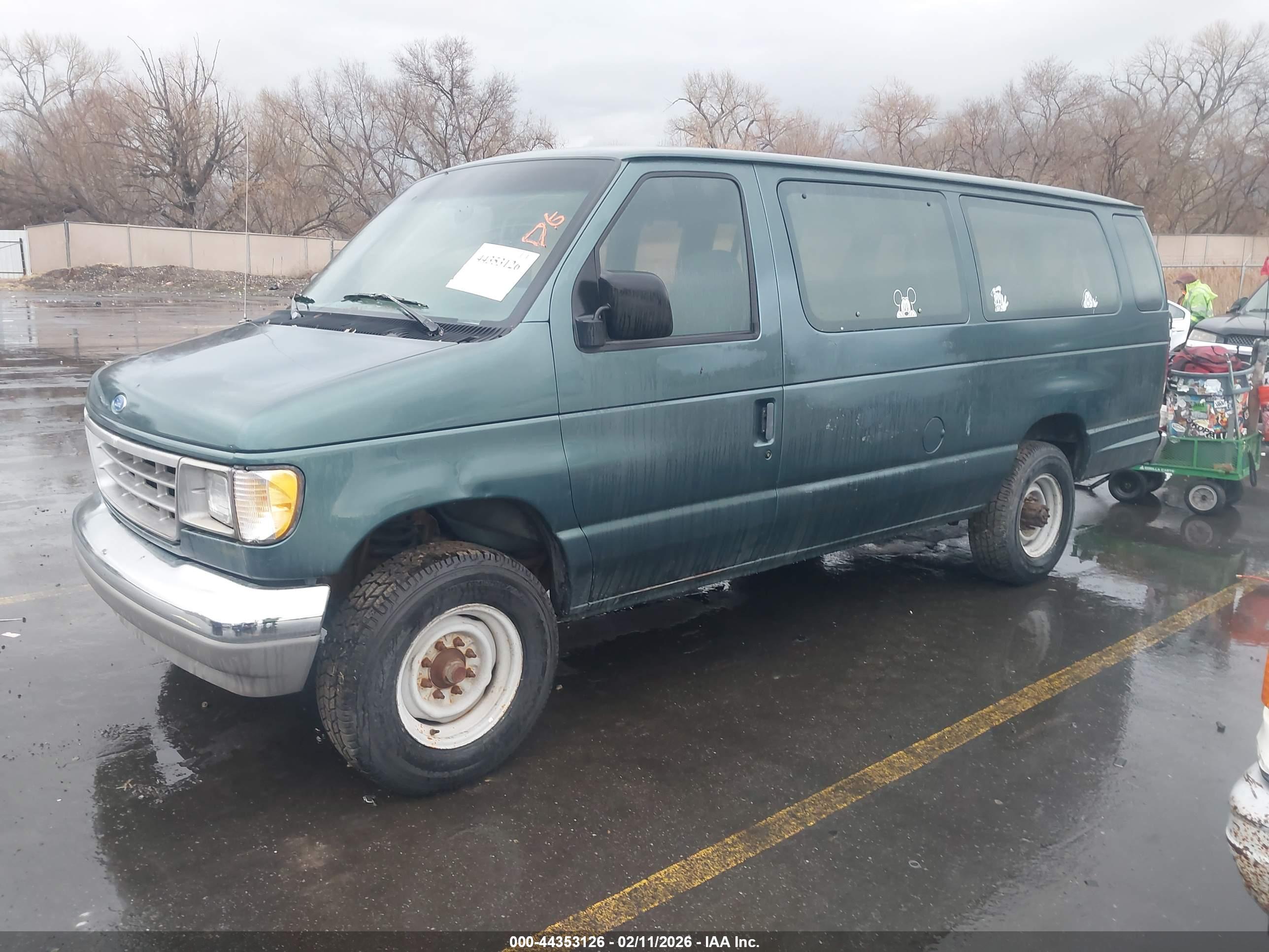 FORD ECONOLINE image 2