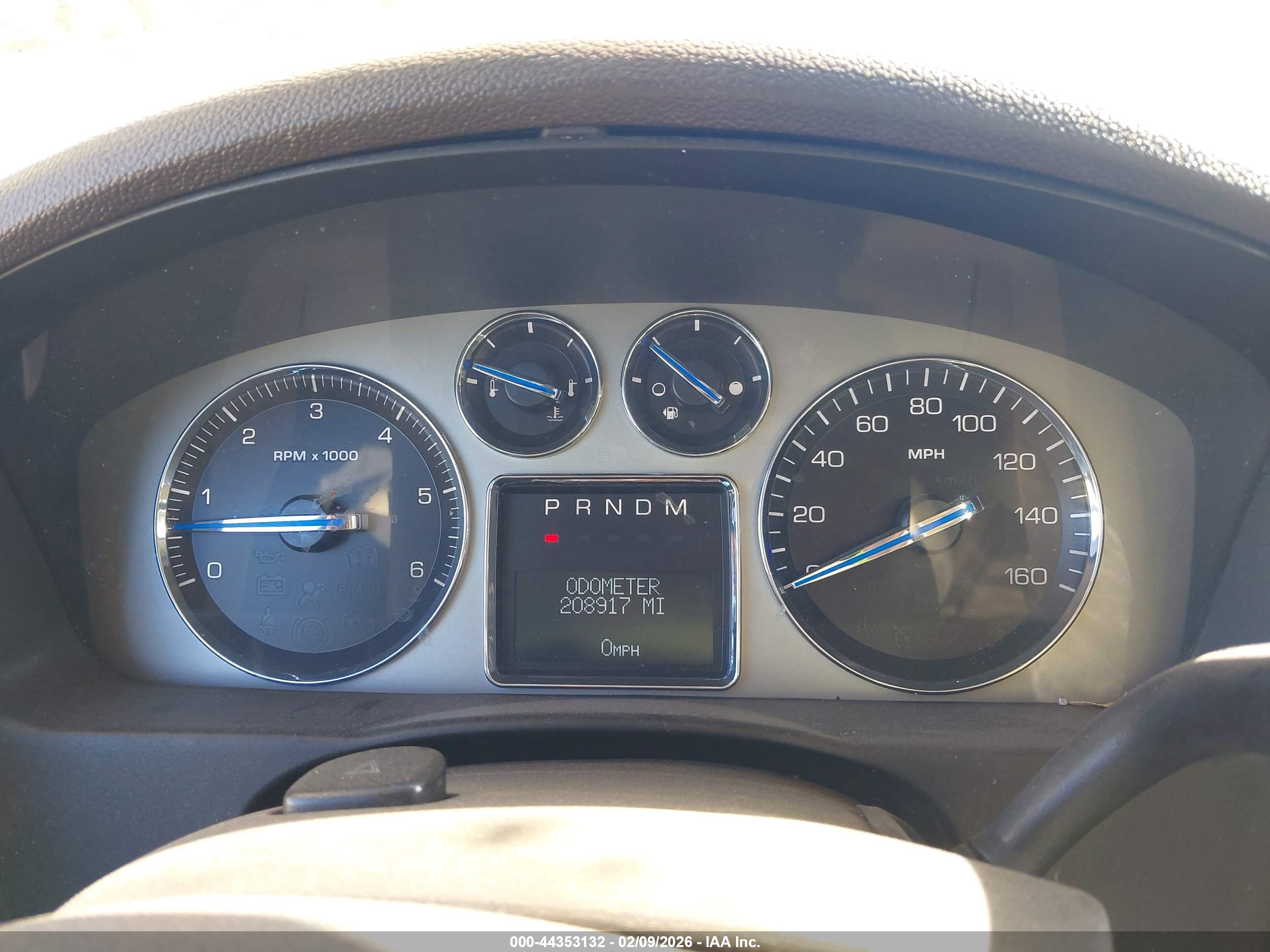 CADILLAC ESCALADE image 7