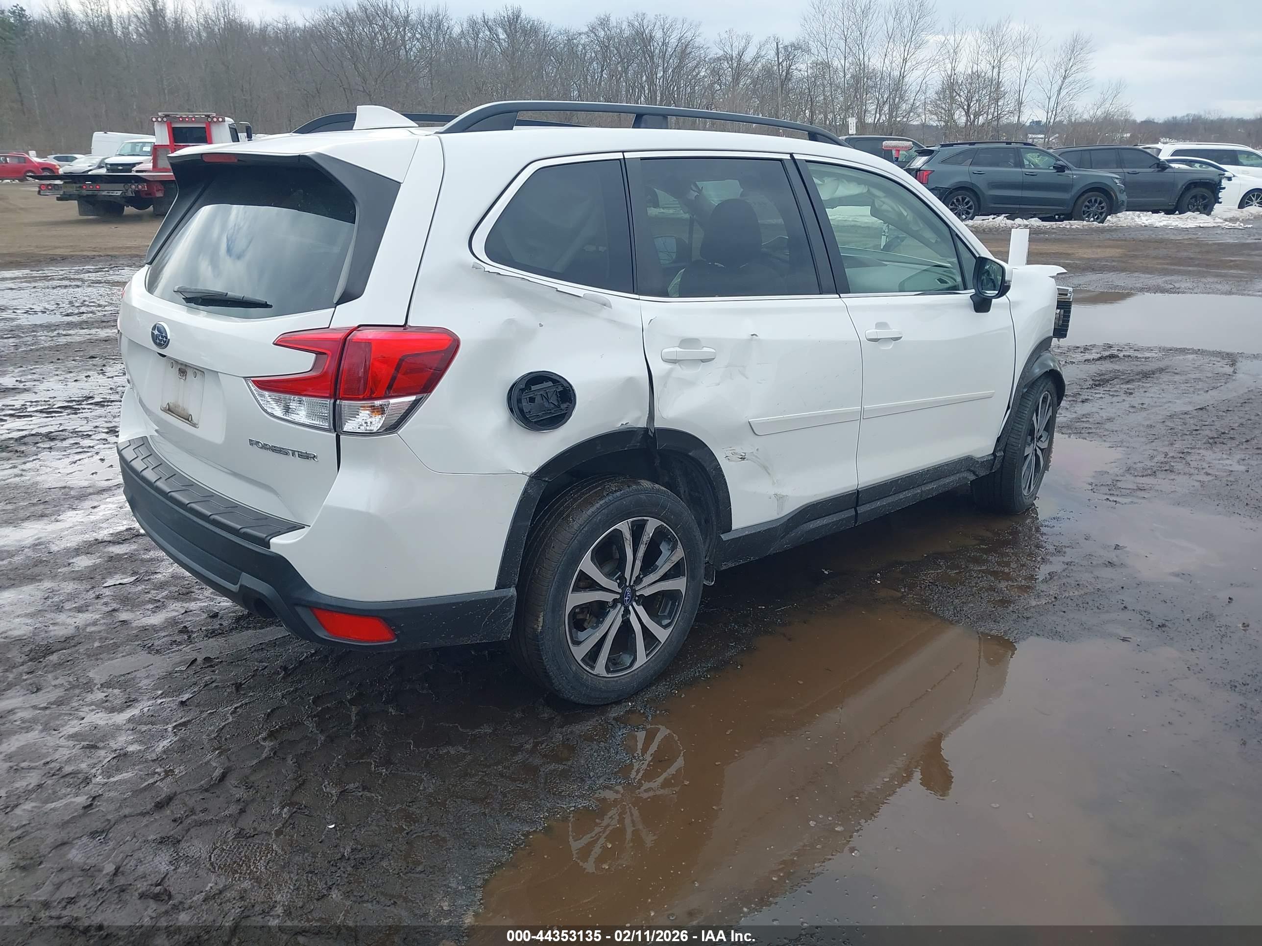 SUBARU FORESTER image 4