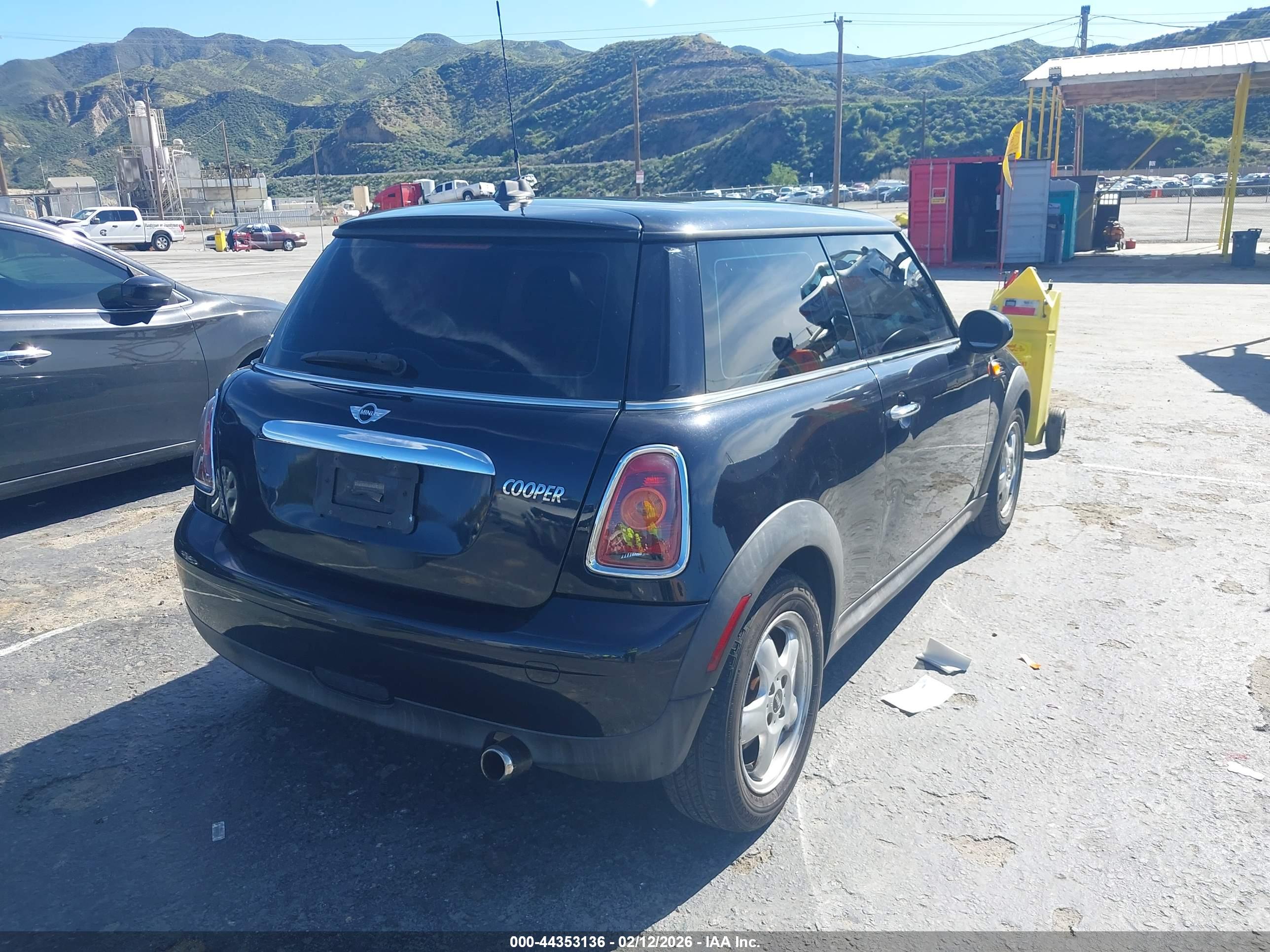 MINI COOPER image 4