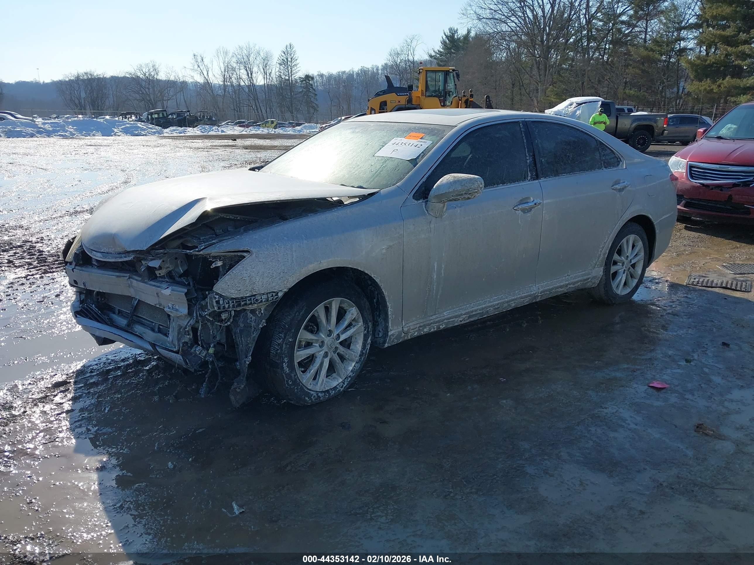 LEXUS ES image 2
