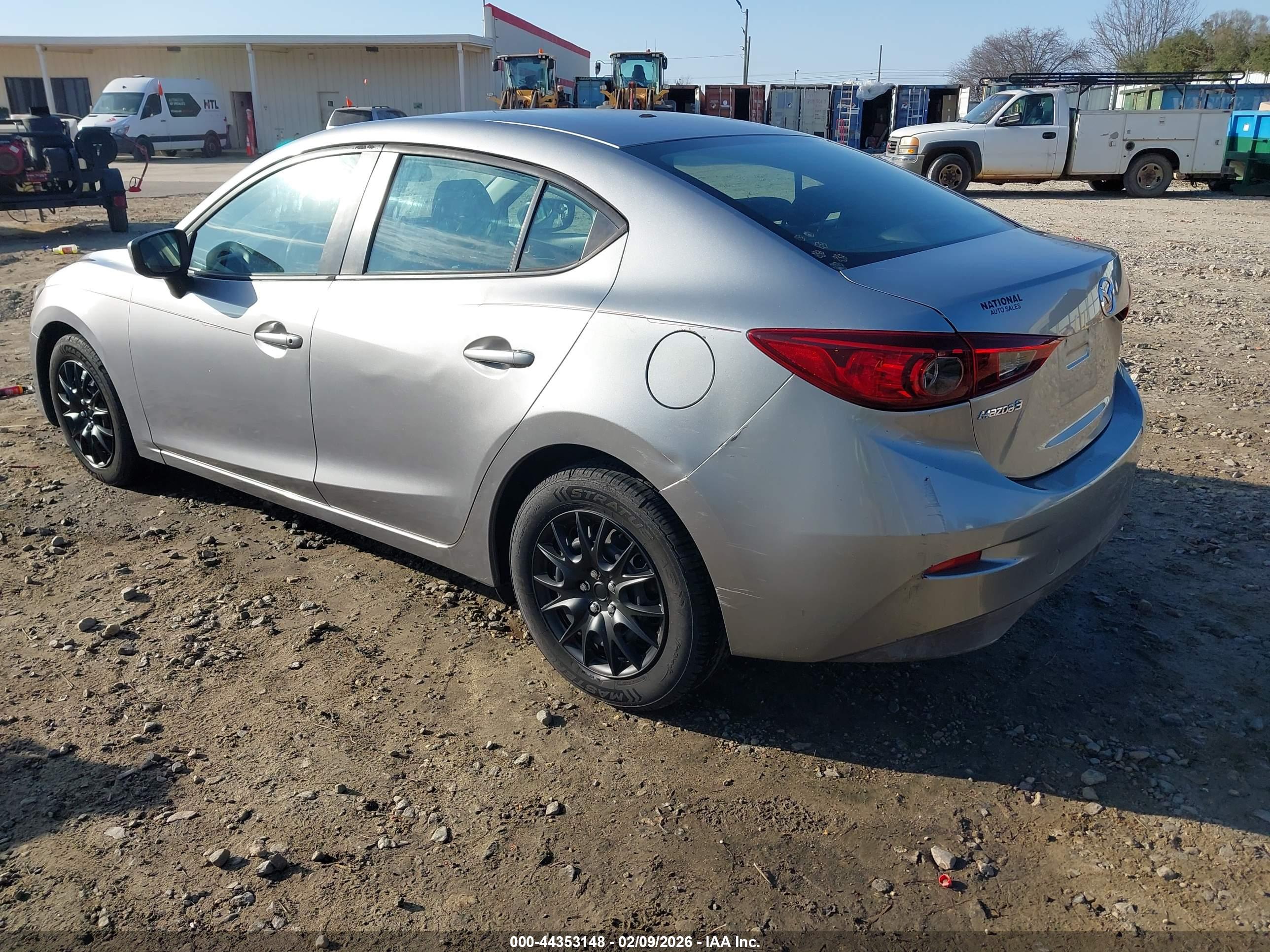MAZDA MAZDA3 image 3