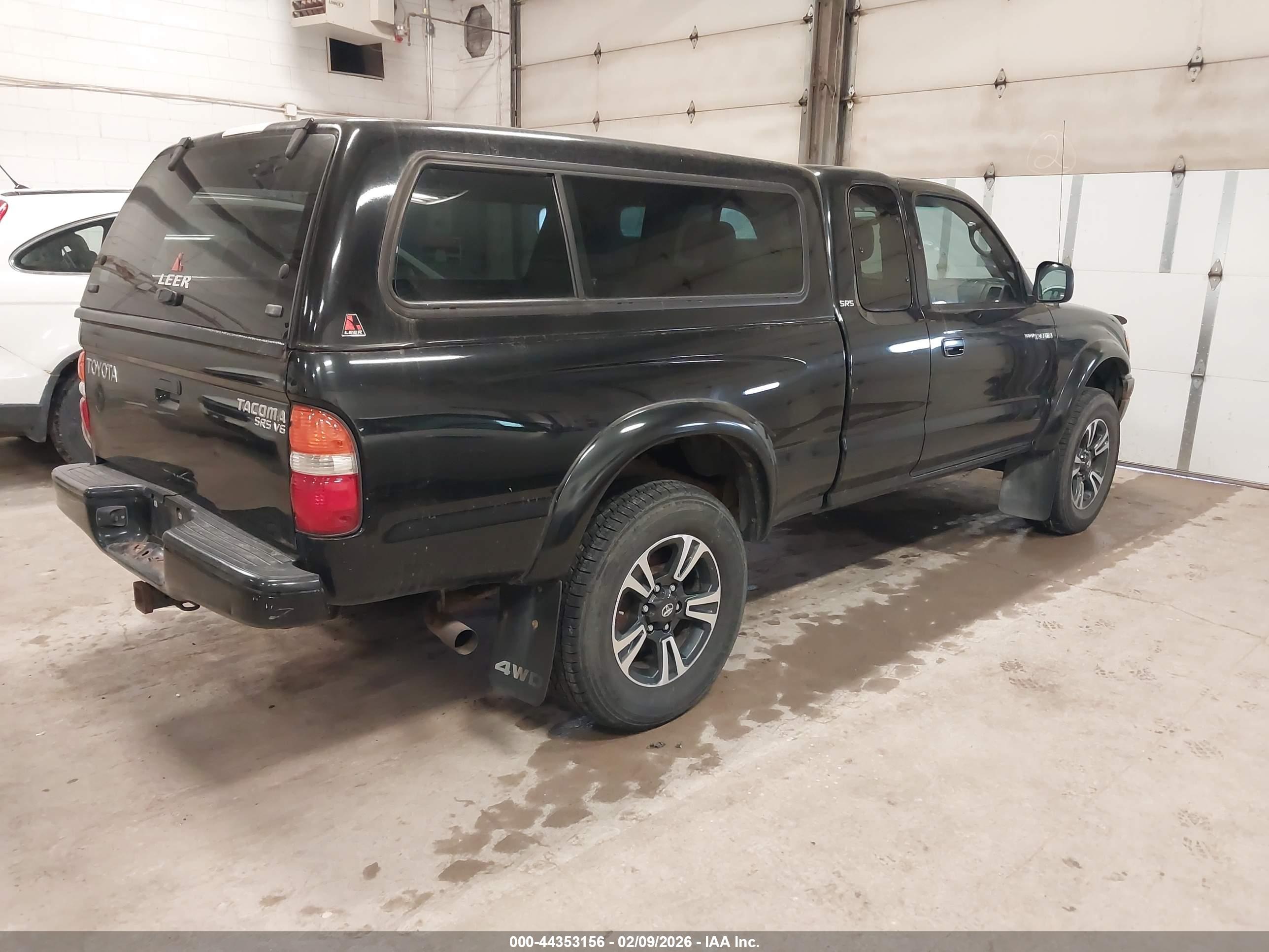 TOYOTA TACOMA image 4