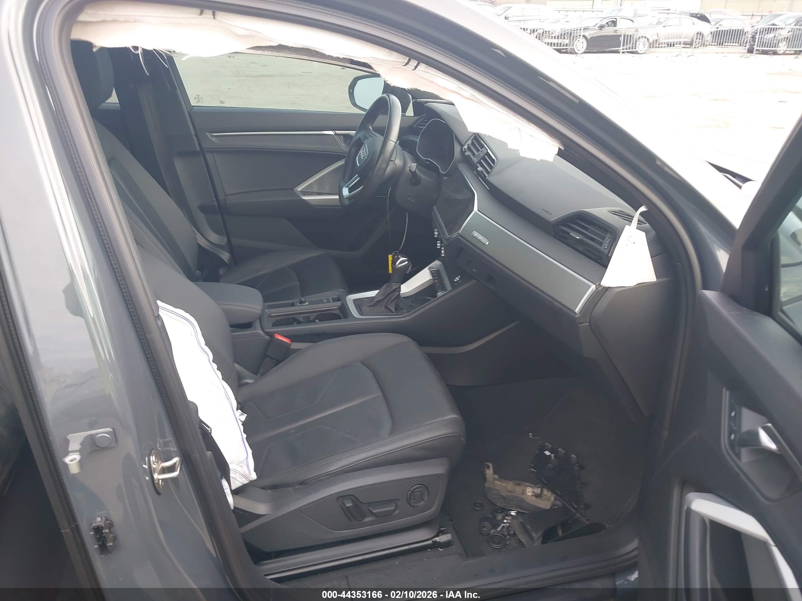 AUDI Q3 image 5