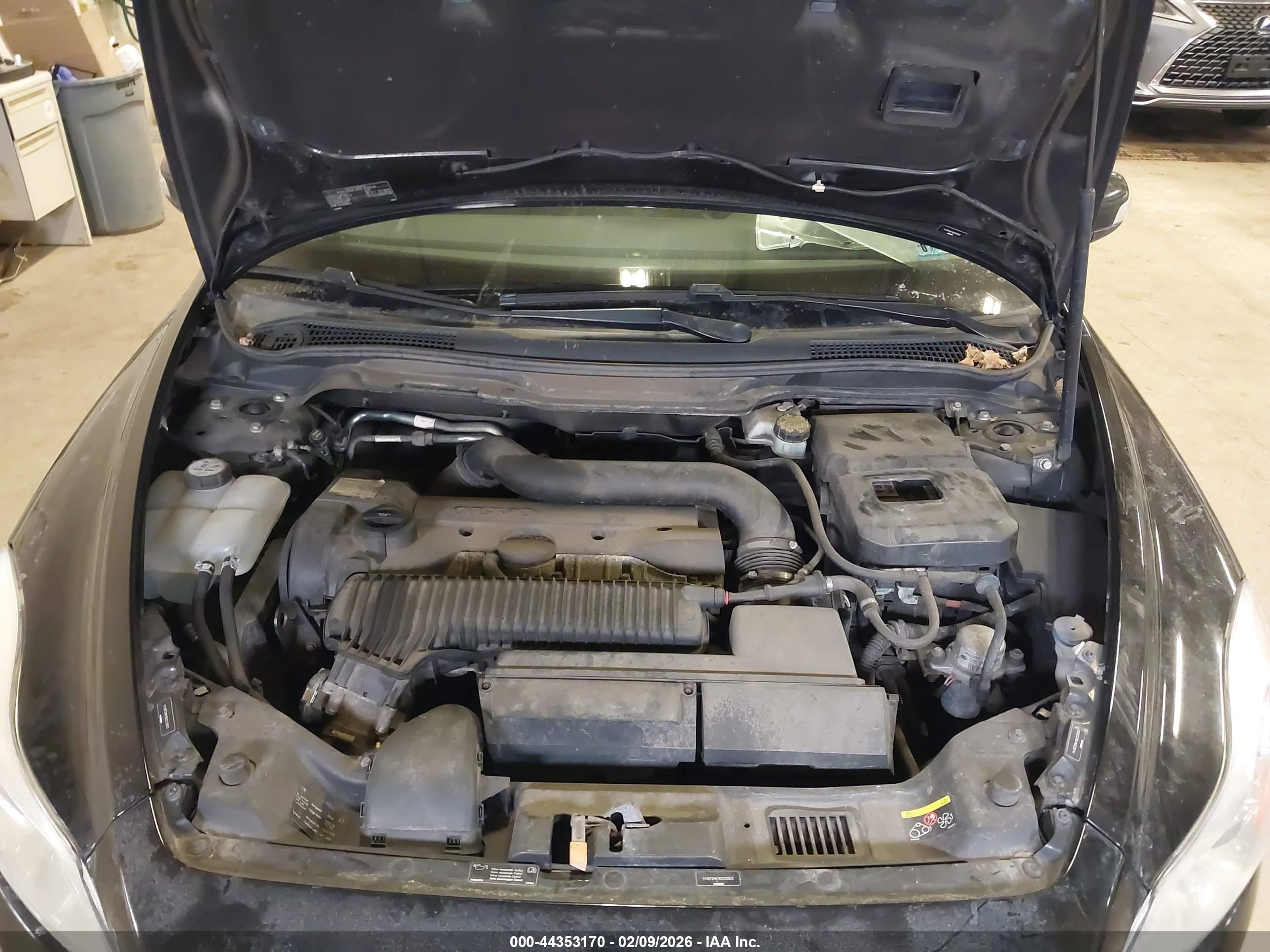 VOLVO C30 image 10