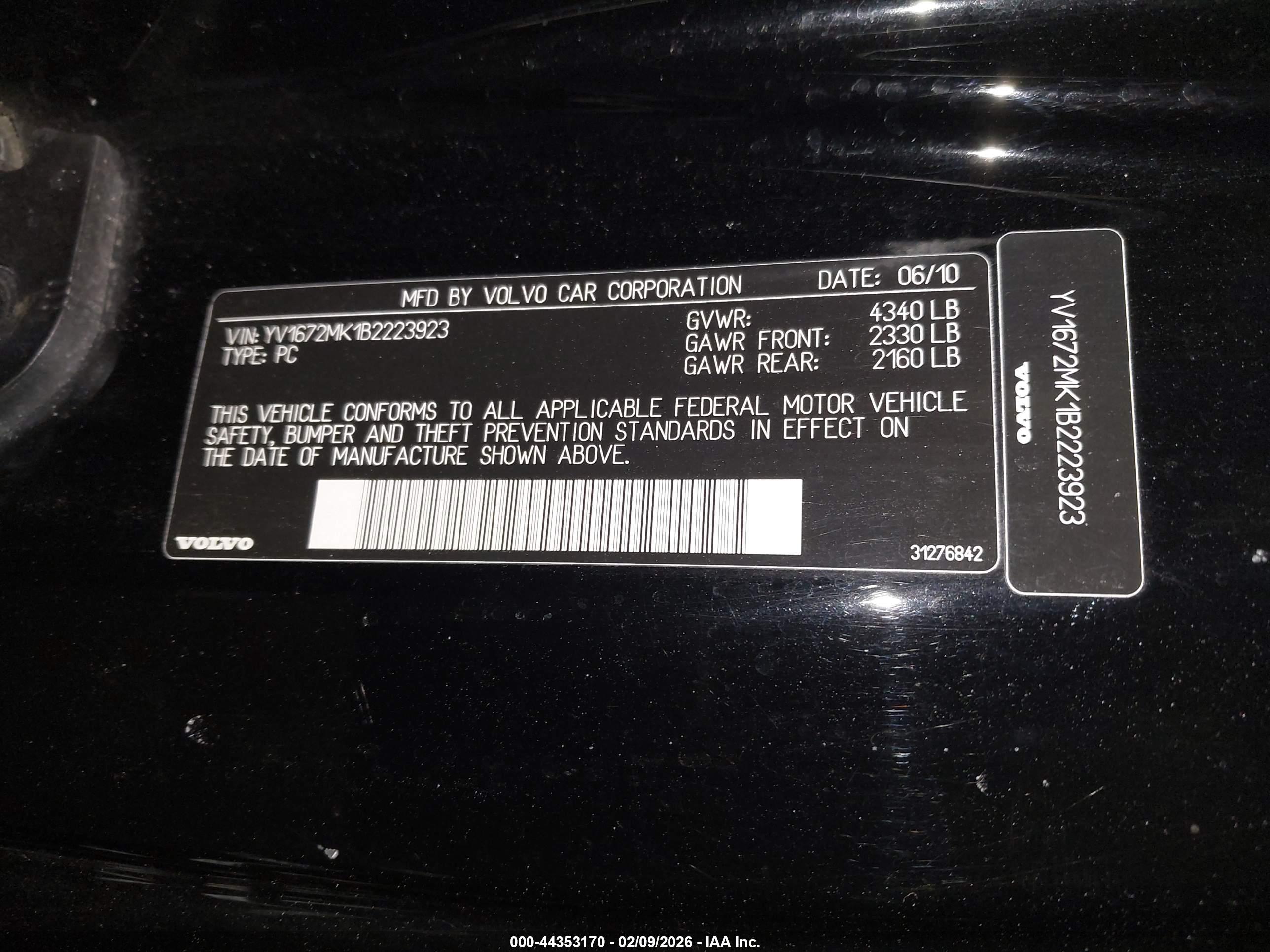 VOLVO C30 image 9
