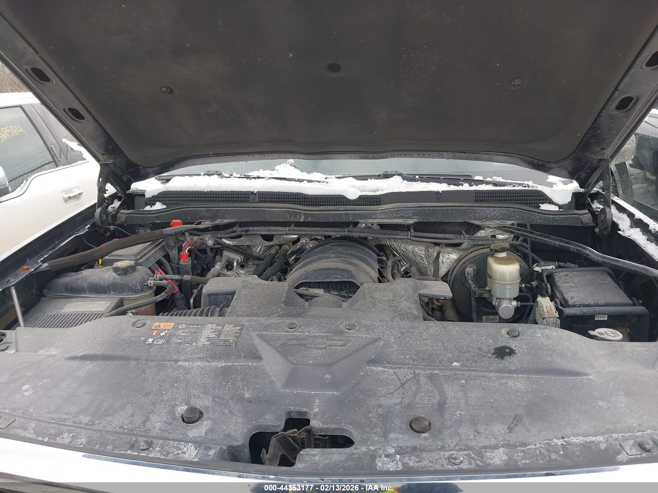 CHEVROLET SILVERADO image 10