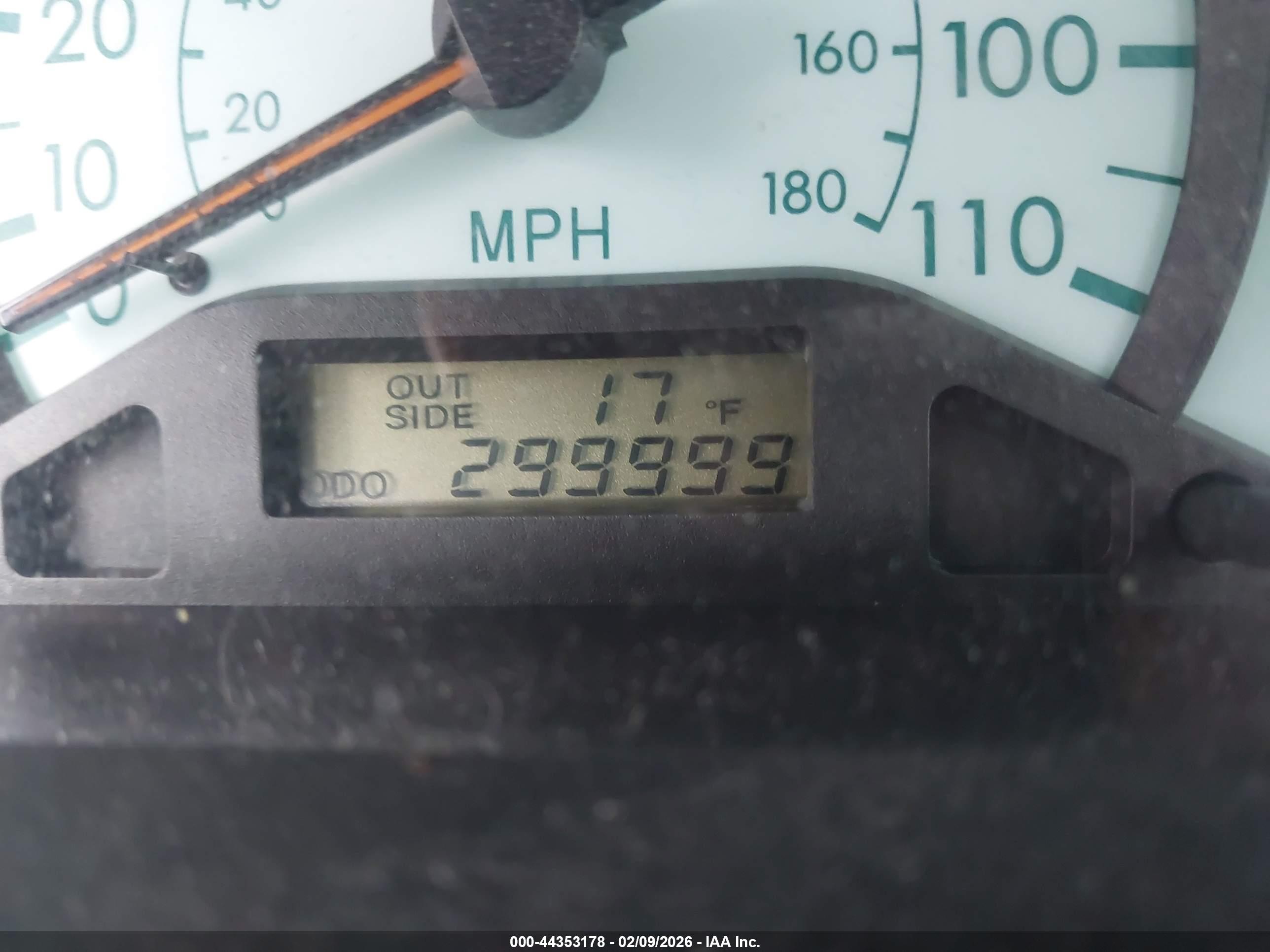 TOYOTA COROLLA image 7