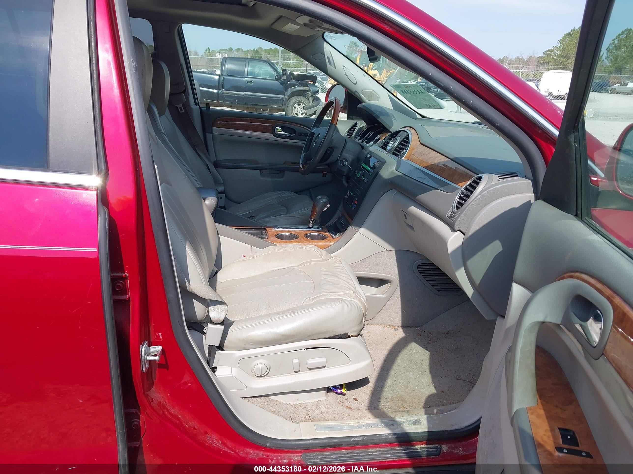 BUICK ENCLAVE image 5