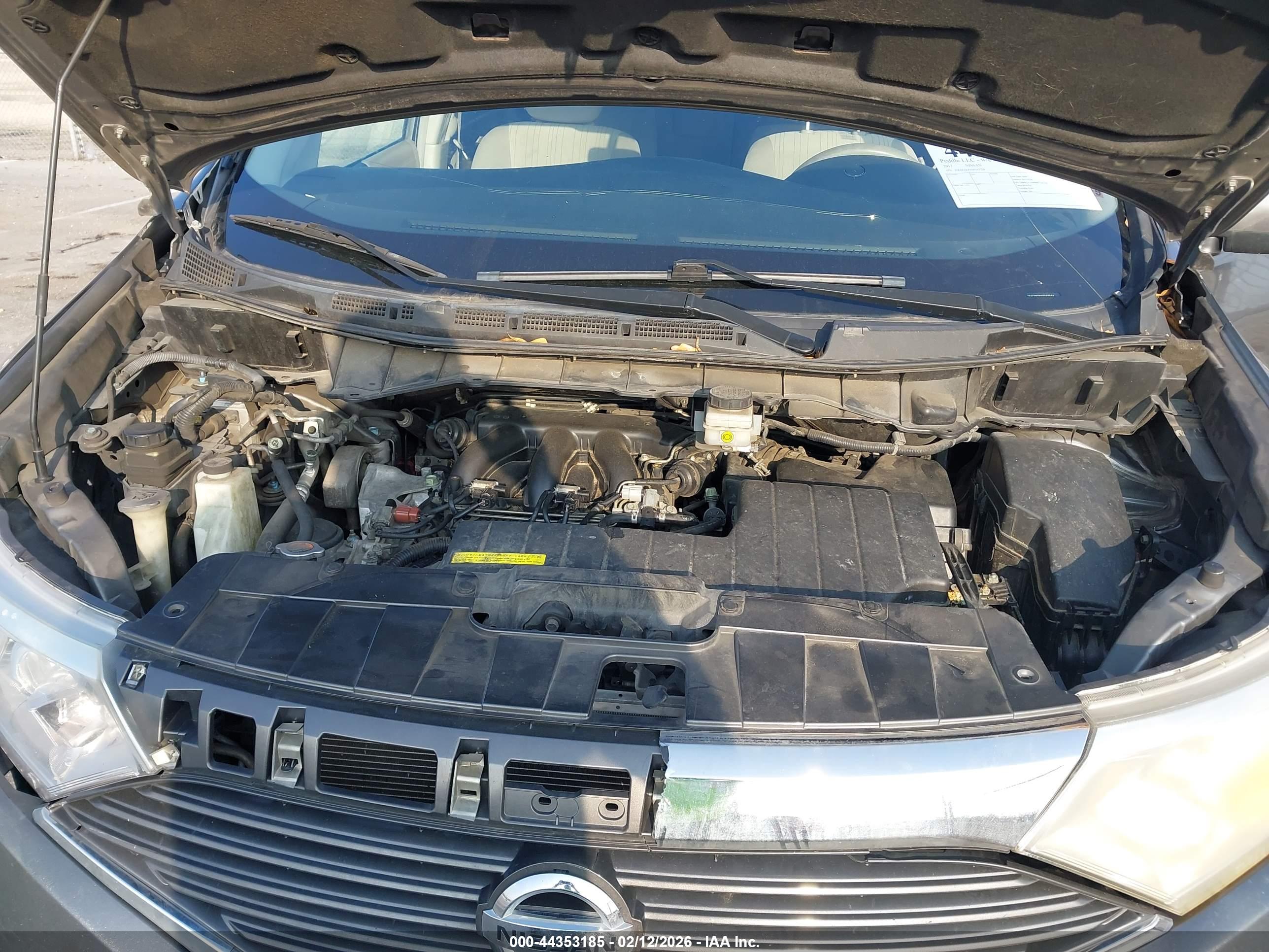 NISSAN QUEST image 10