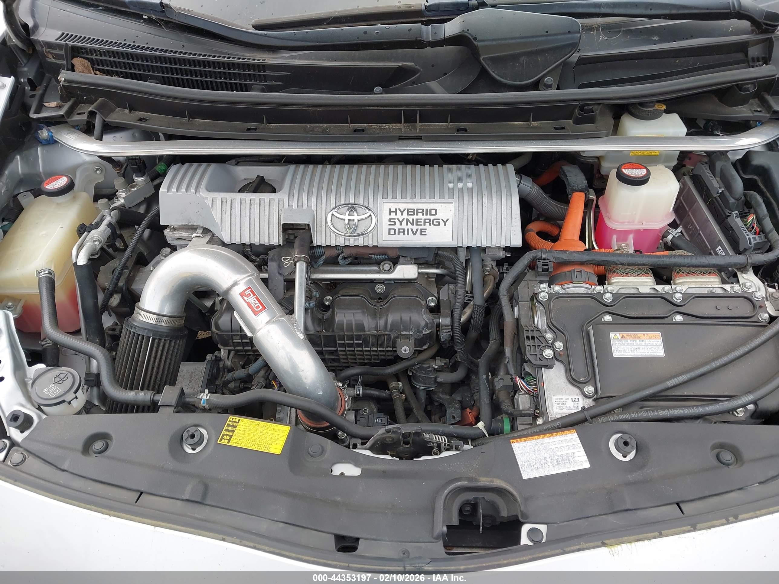 TOYOTA PRIUS image 10