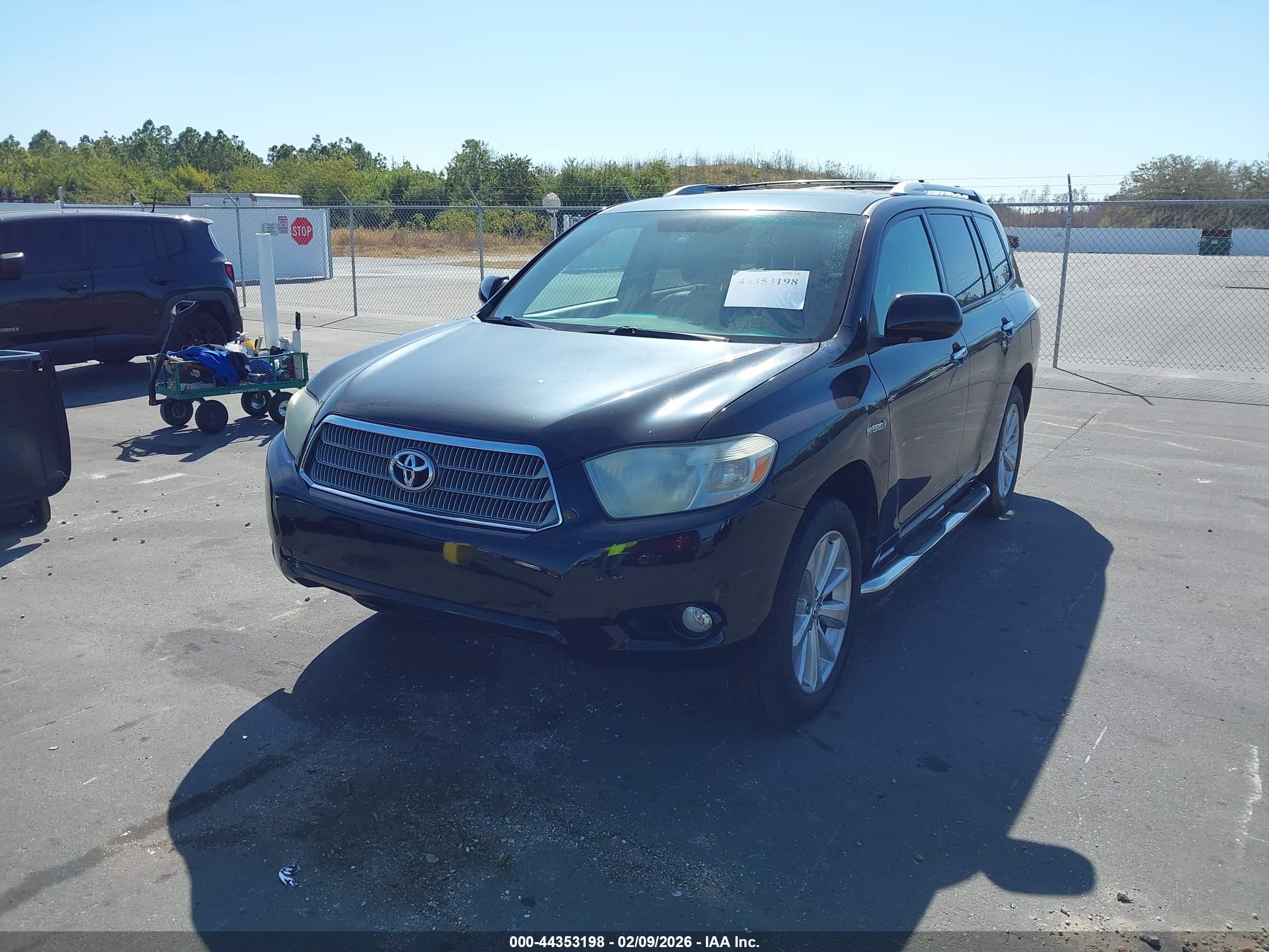 TOYOTA HIGHLANDER image 2