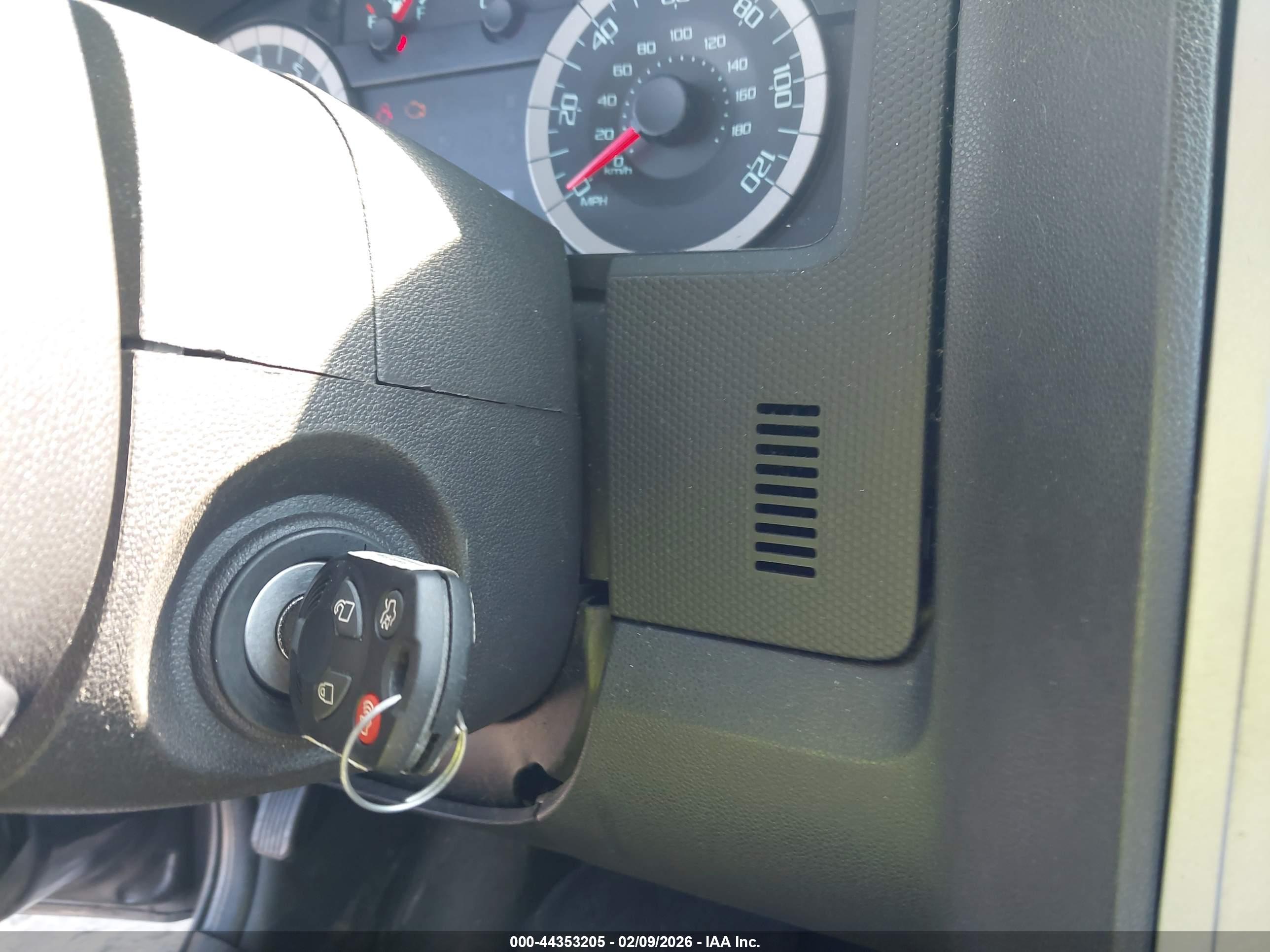 FORD ESCAPE image 11