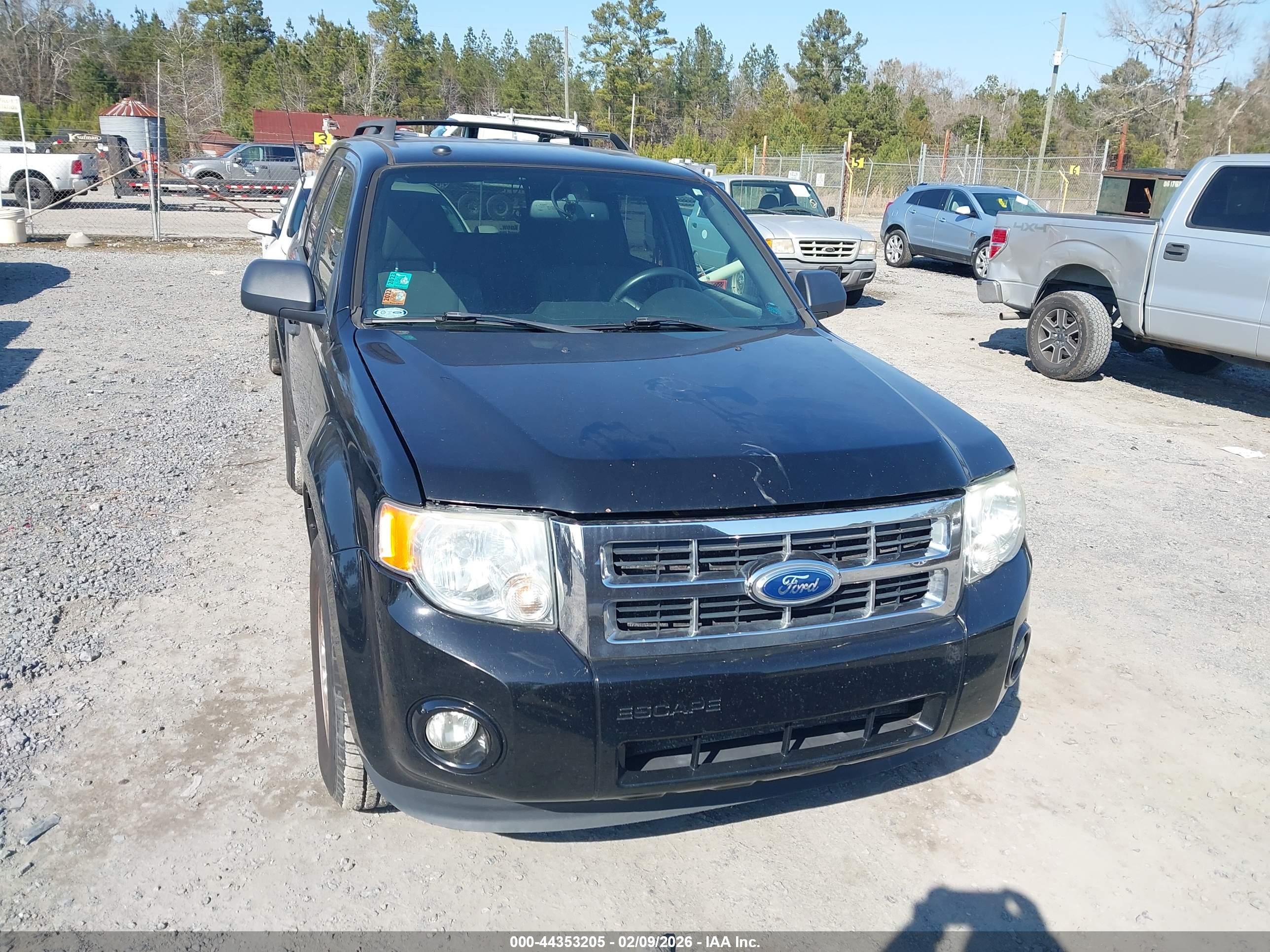 FORD ESCAPE image 6