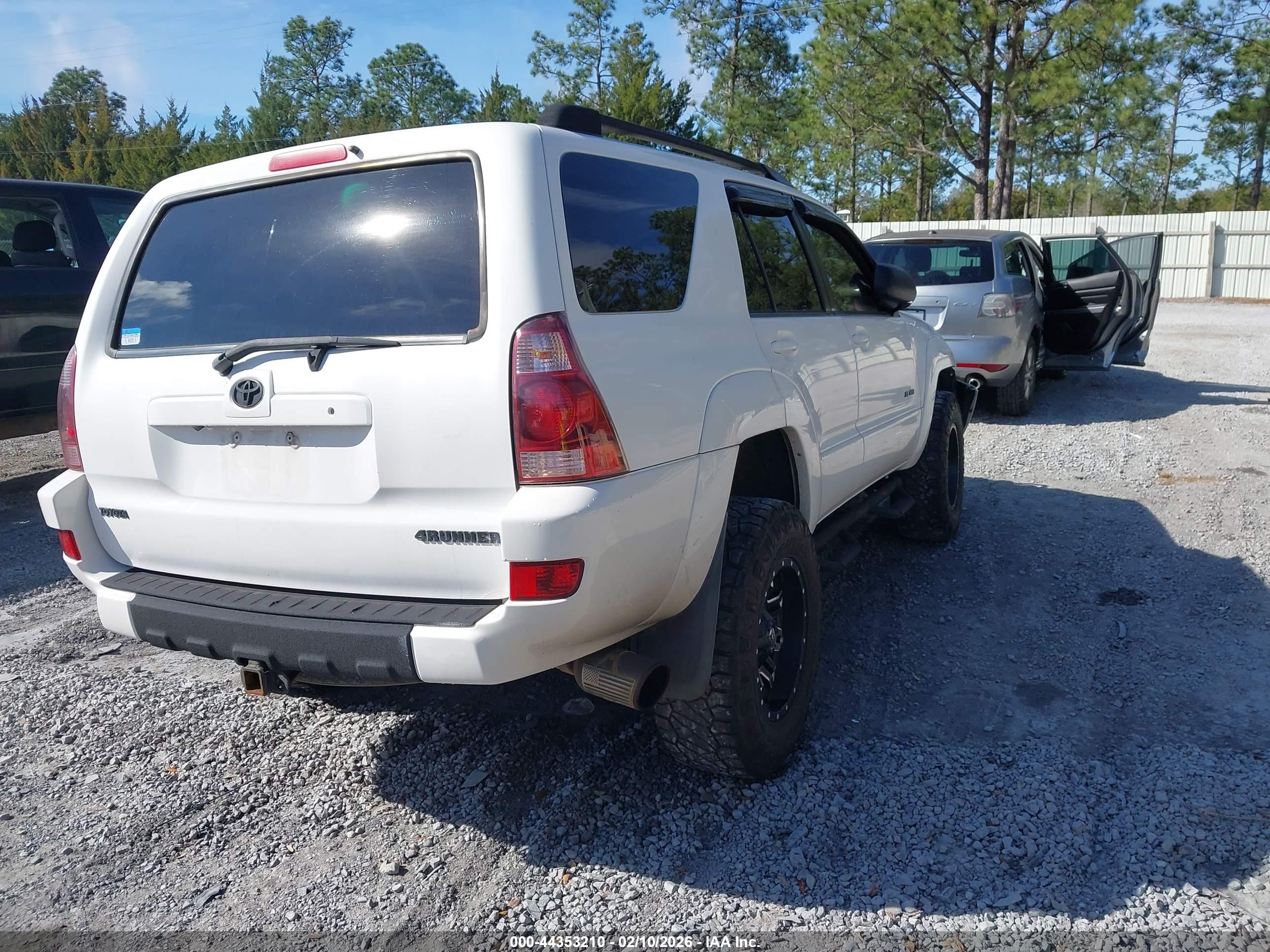 TOYOTA 4RUNNER image 4