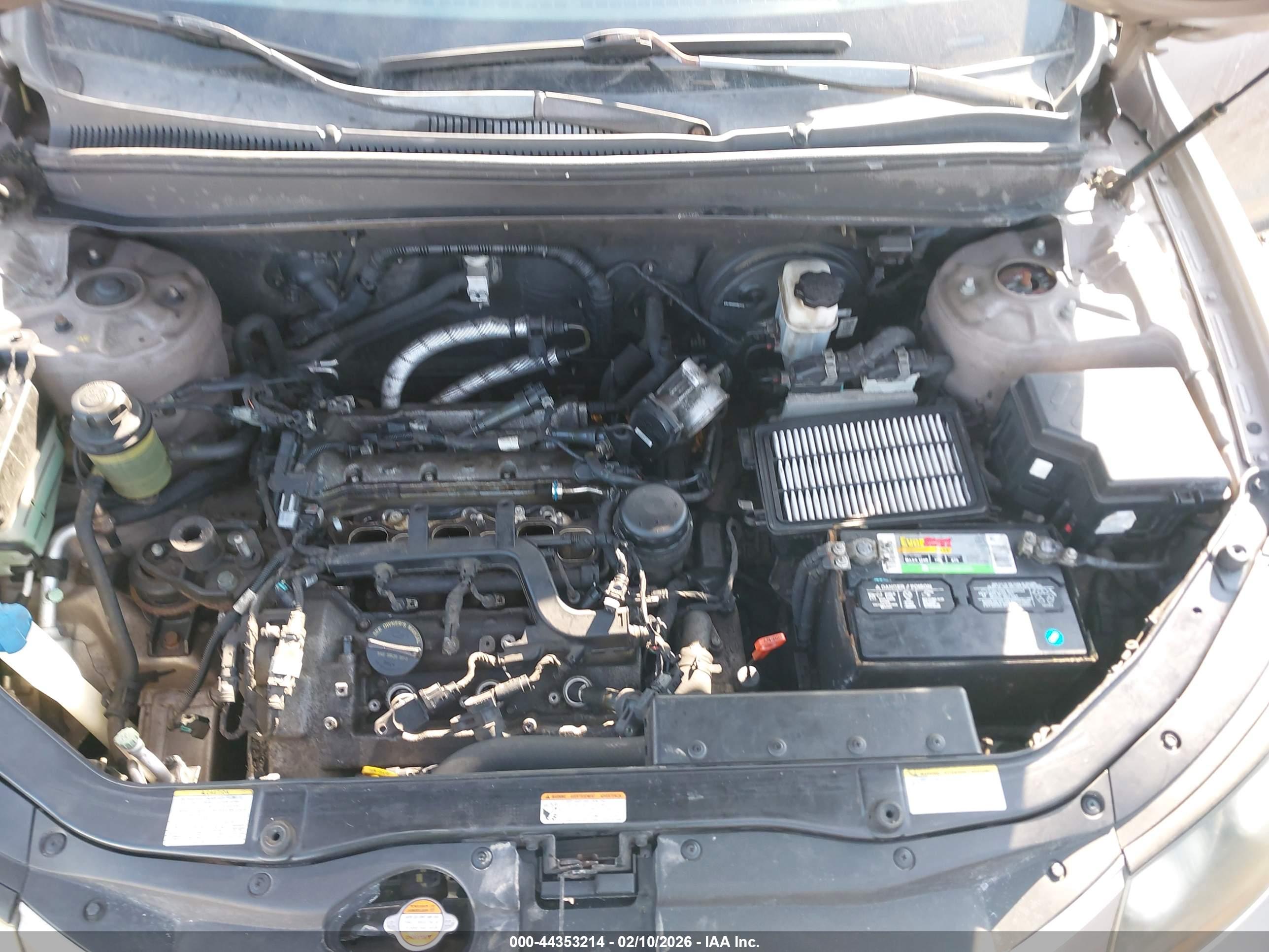 HYUNDAI SANTA image 10