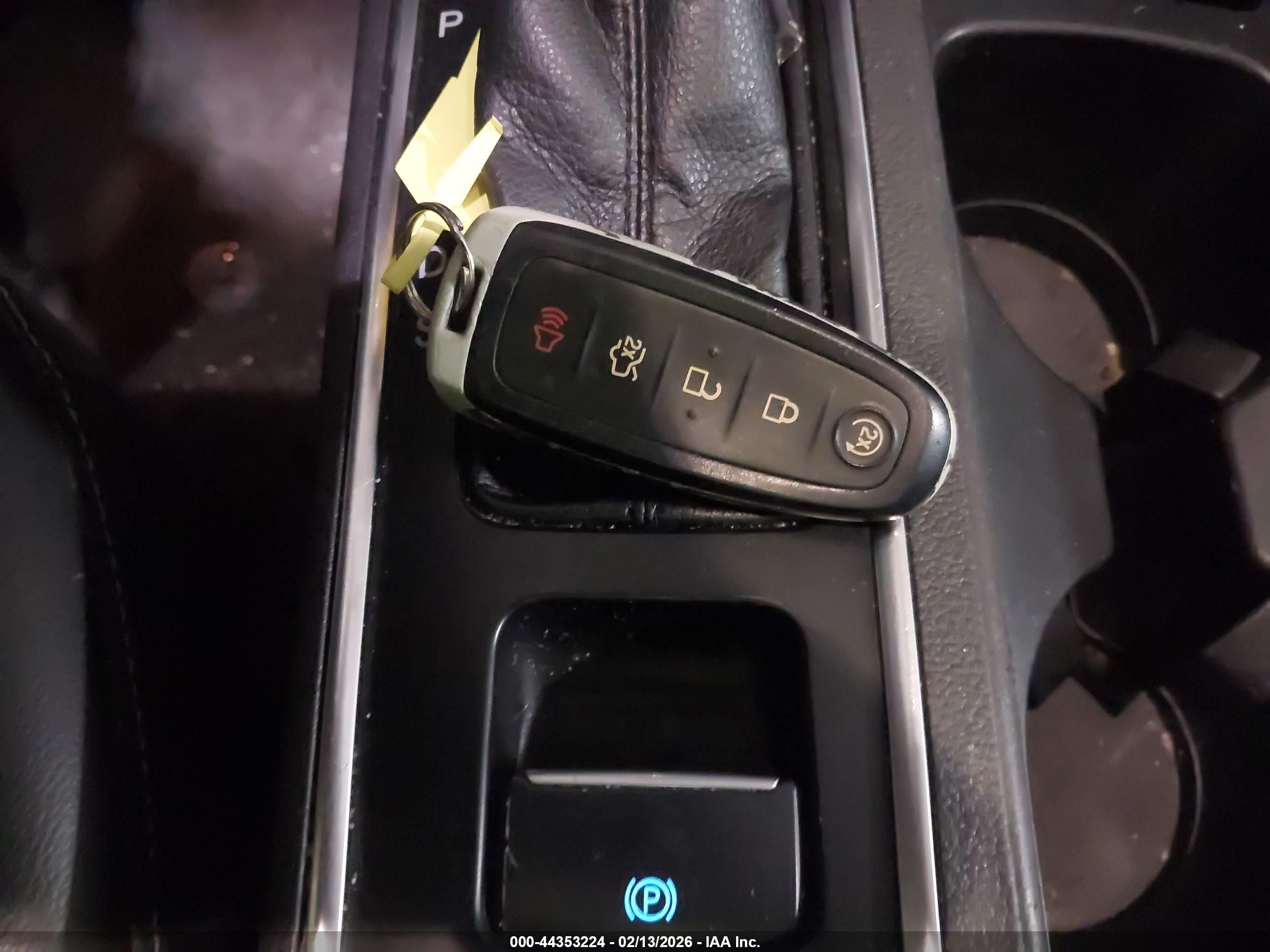 FORD ESCAPE image 11