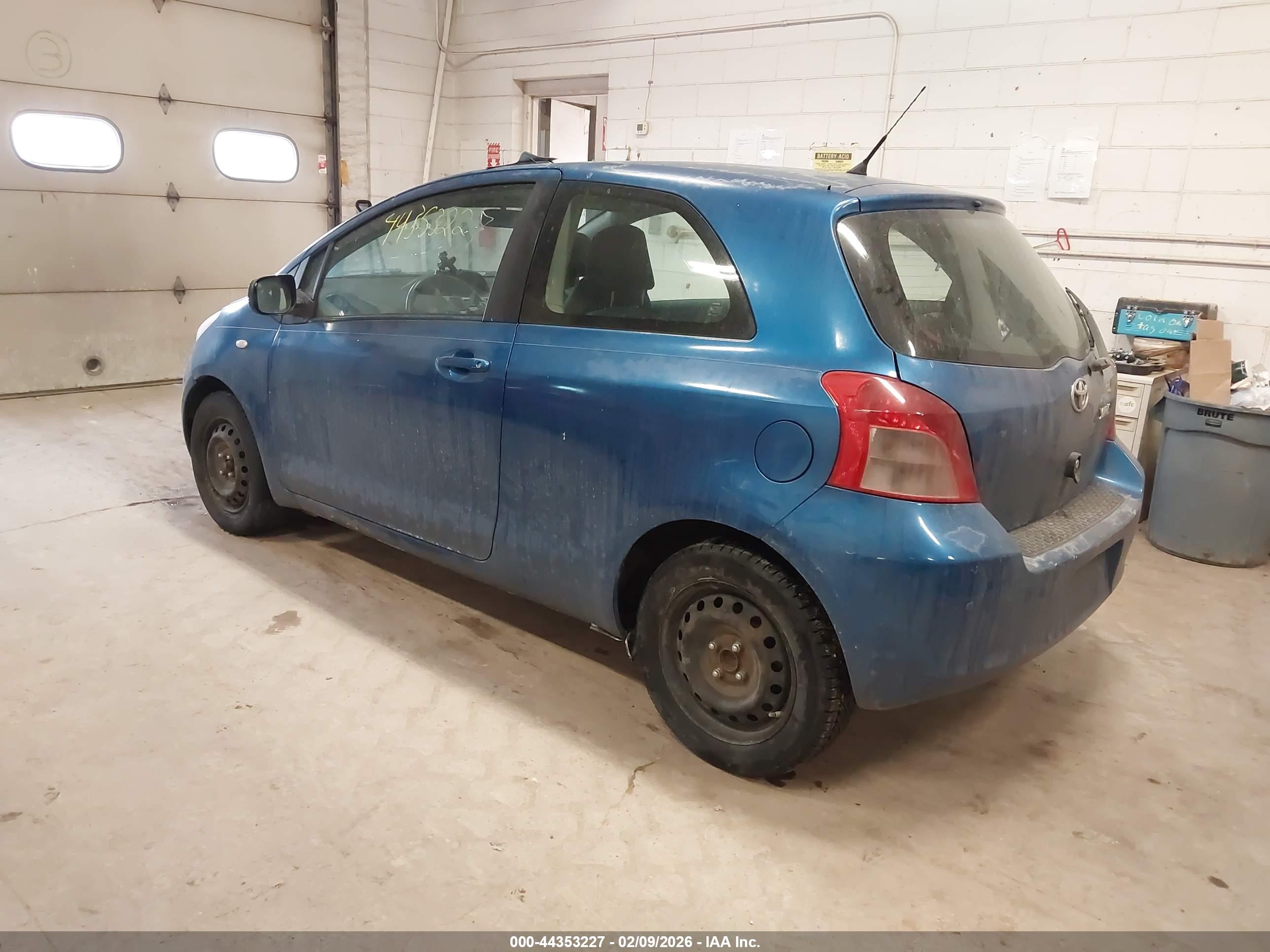 TOYOTA YARIS image 3