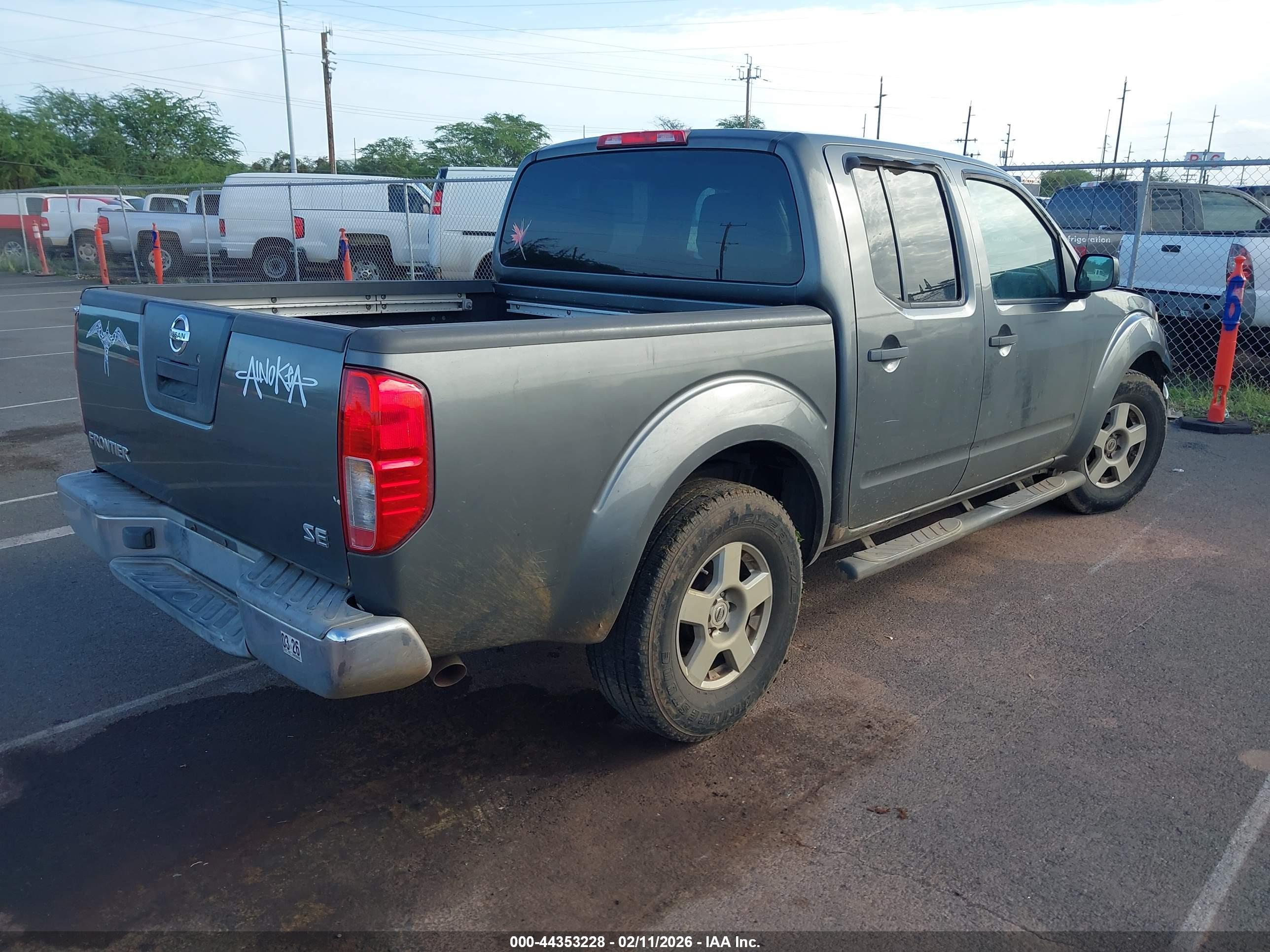 NISSAN FRONTIER image 4