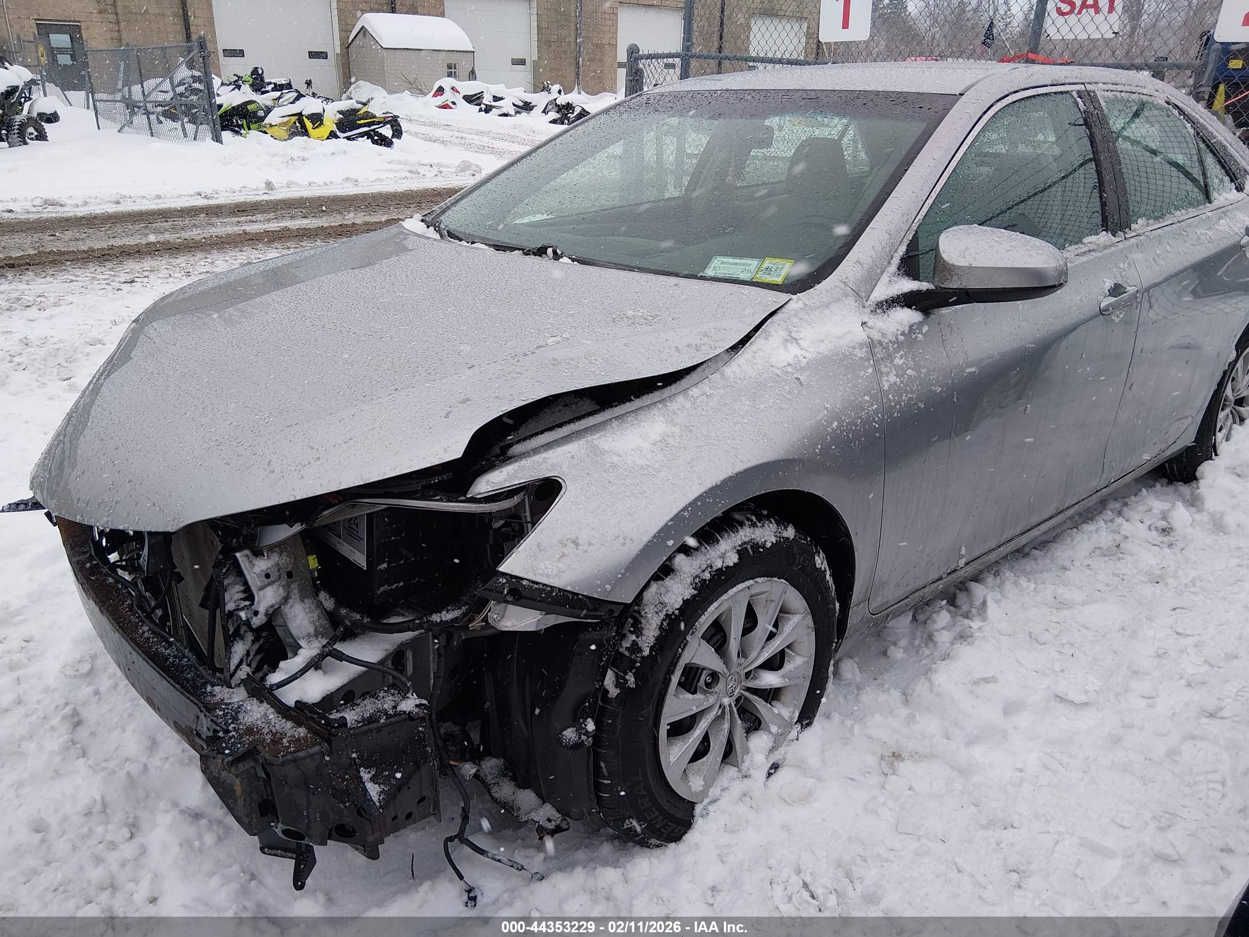 TOYOTA CAMRY image 2