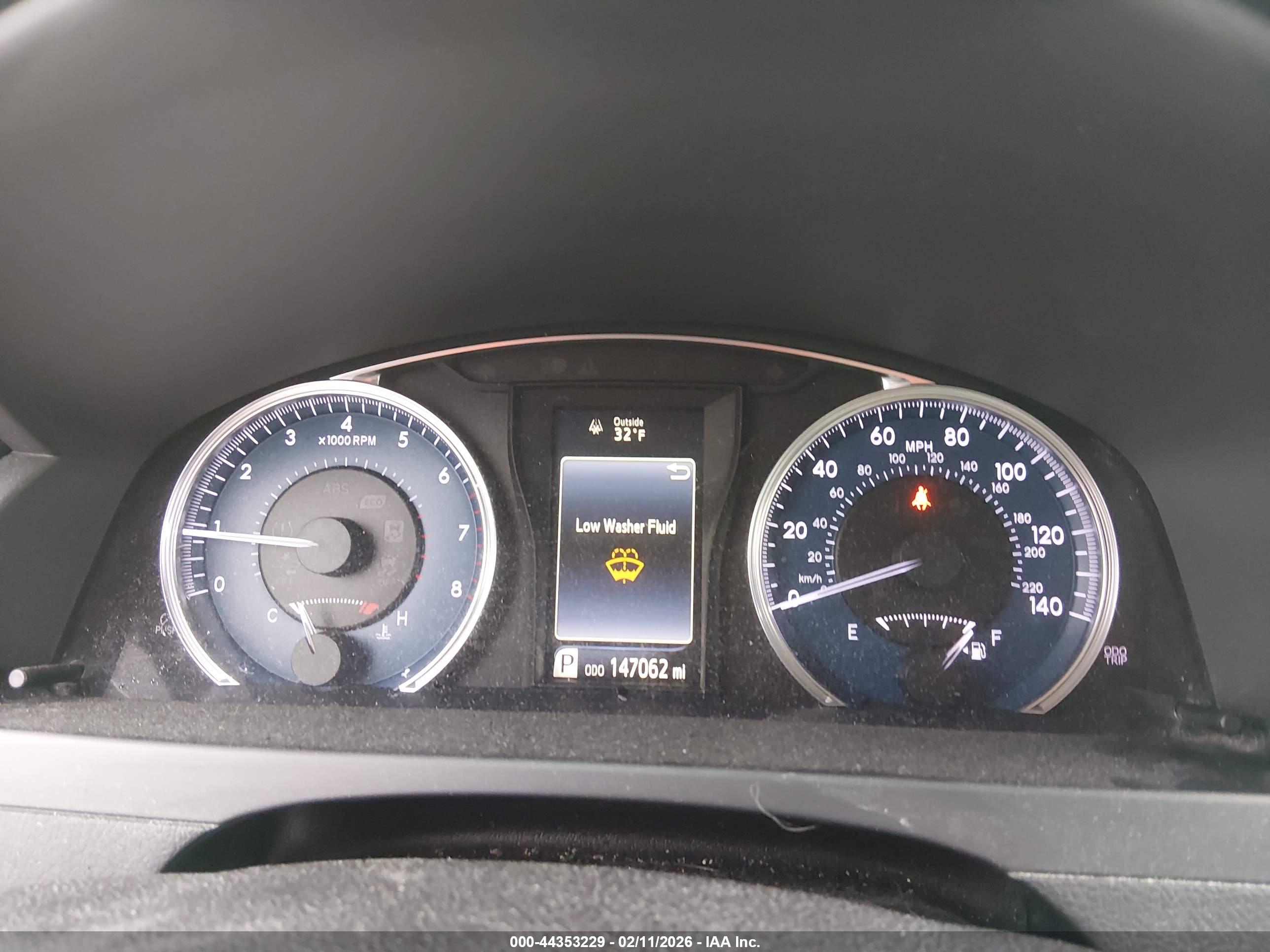 TOYOTA CAMRY image 7