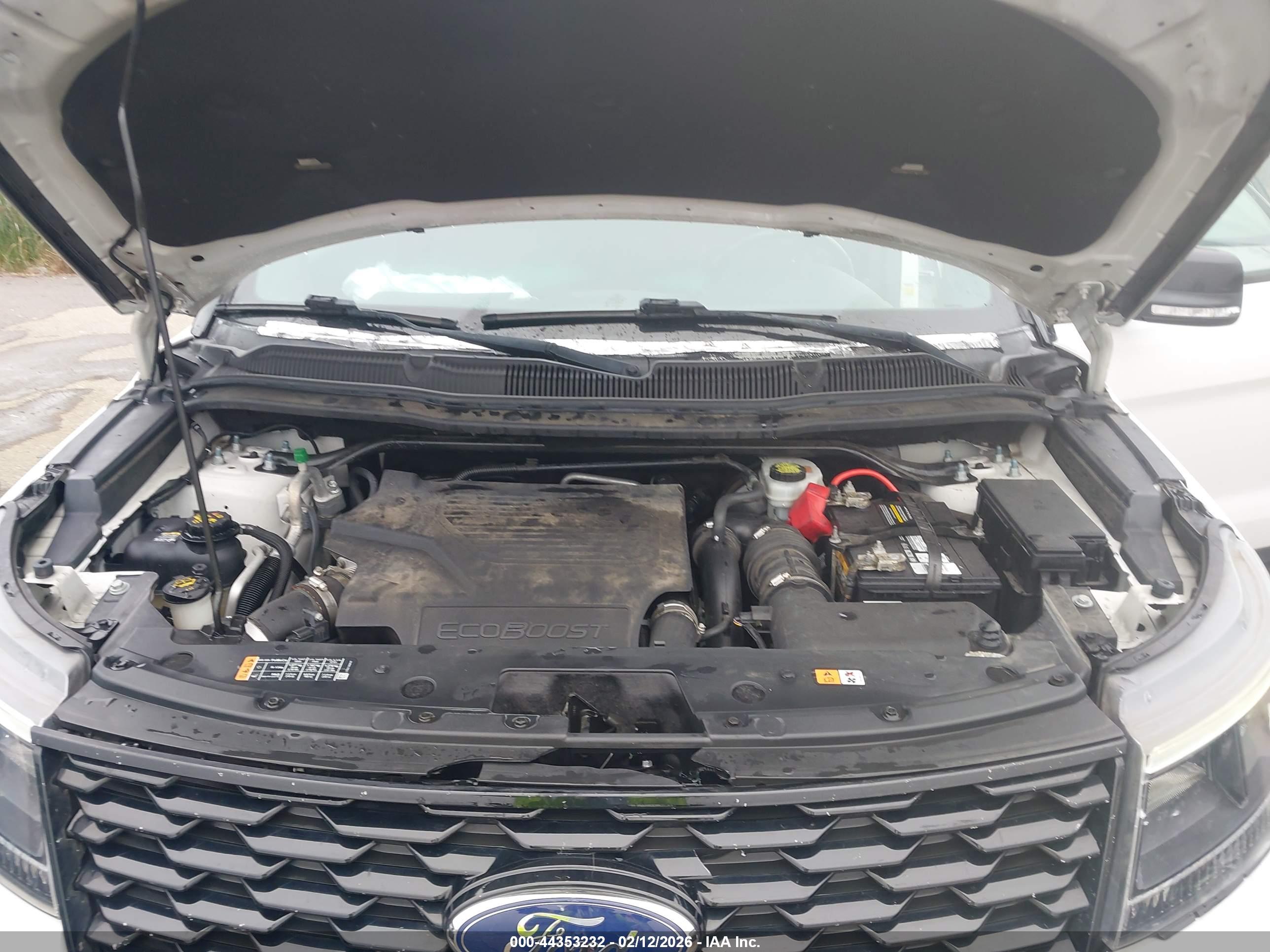 FORD EXPLORER image 10