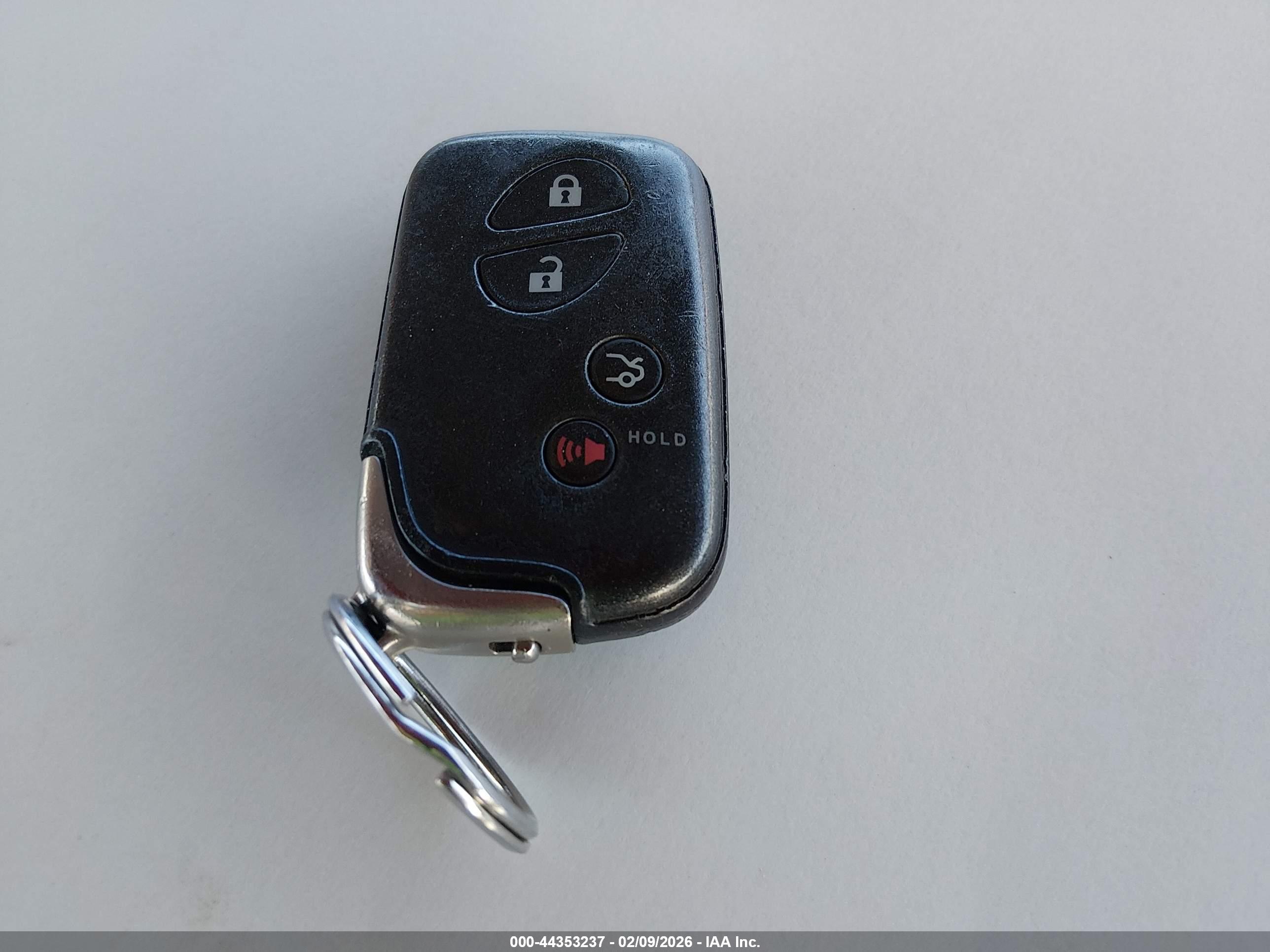 LEXUS ES image 11