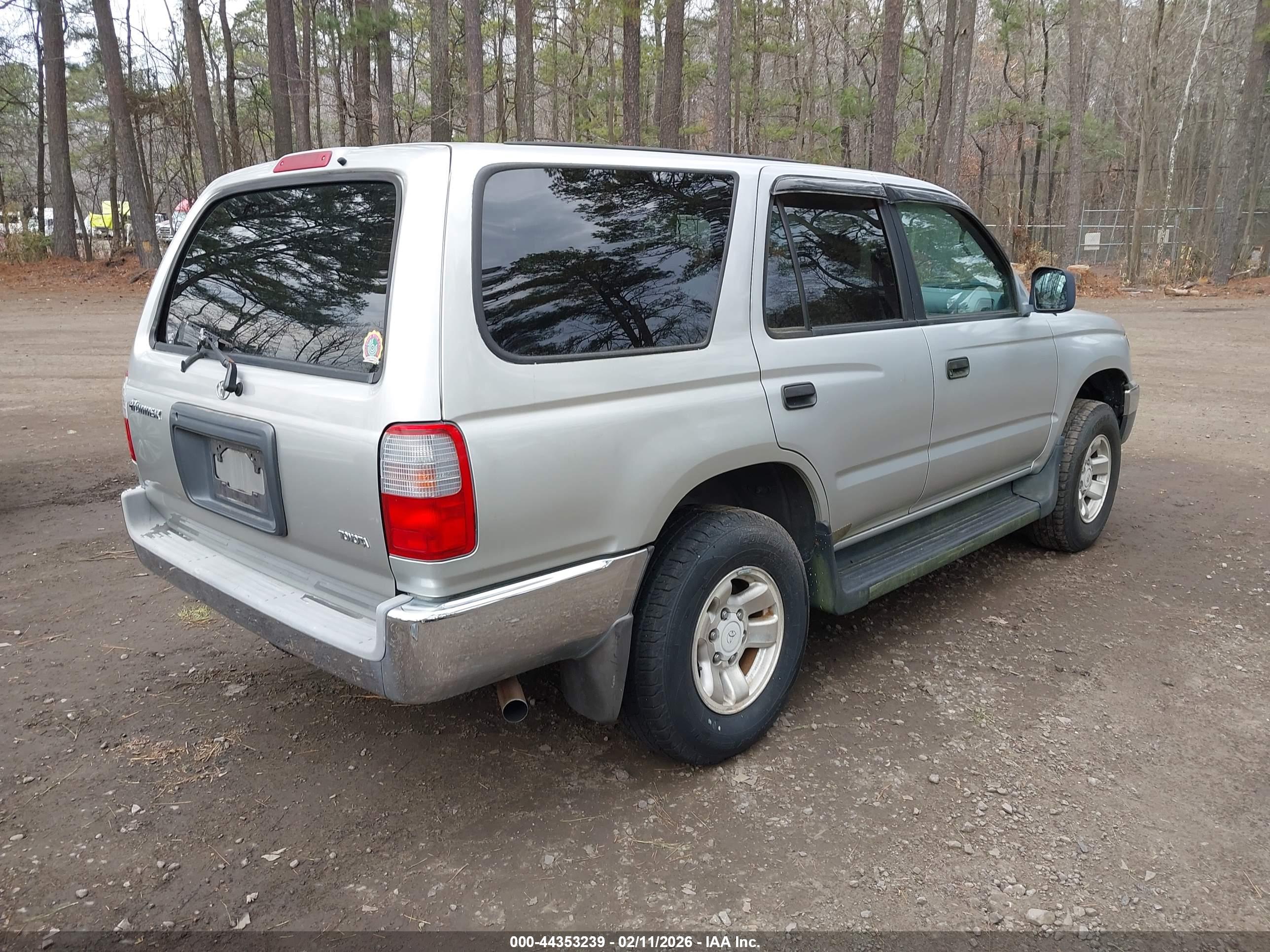 TOYOTA 4RUNNER image 4