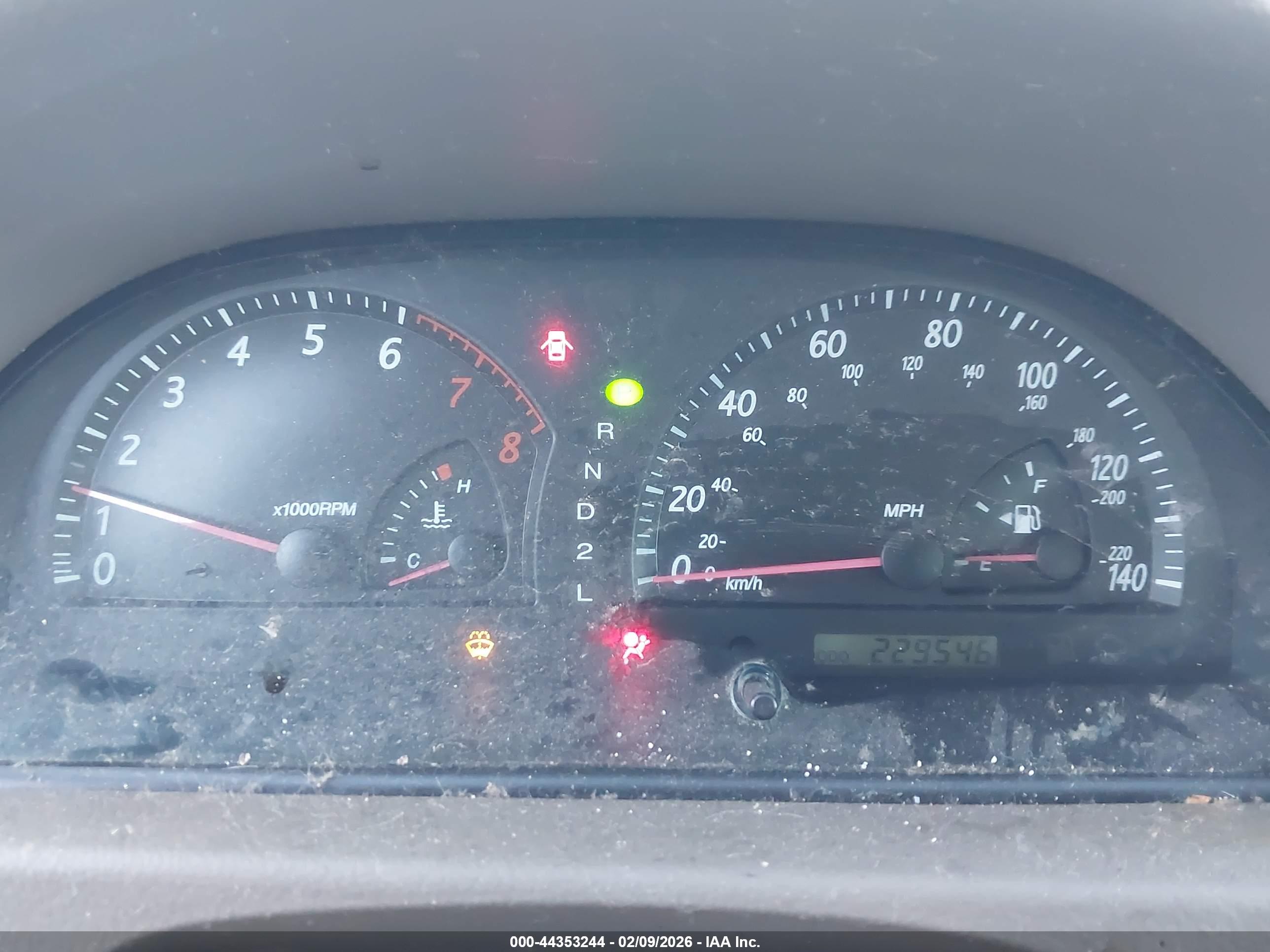 TOYOTA CAMRY image 7