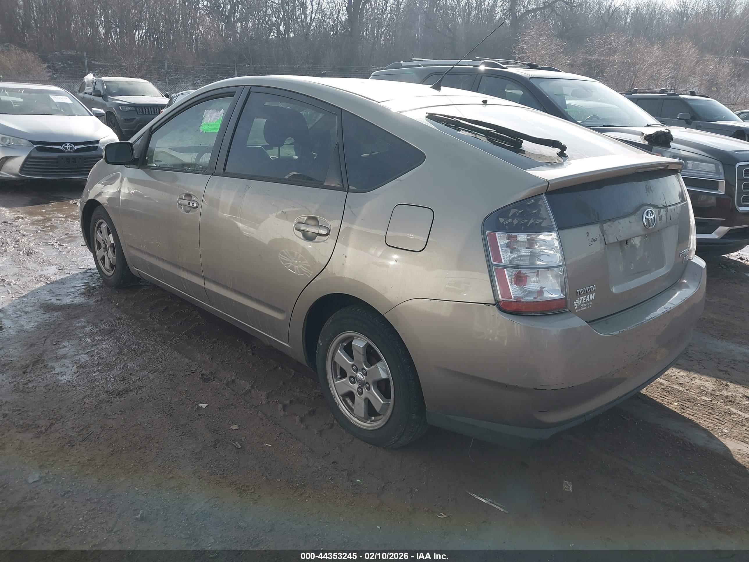 TOYOTA PRIUS image 3