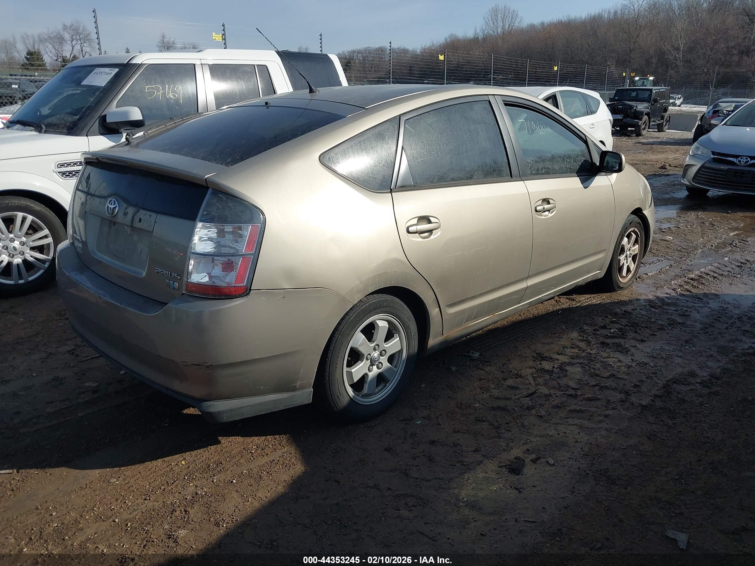 TOYOTA PRIUS image 4